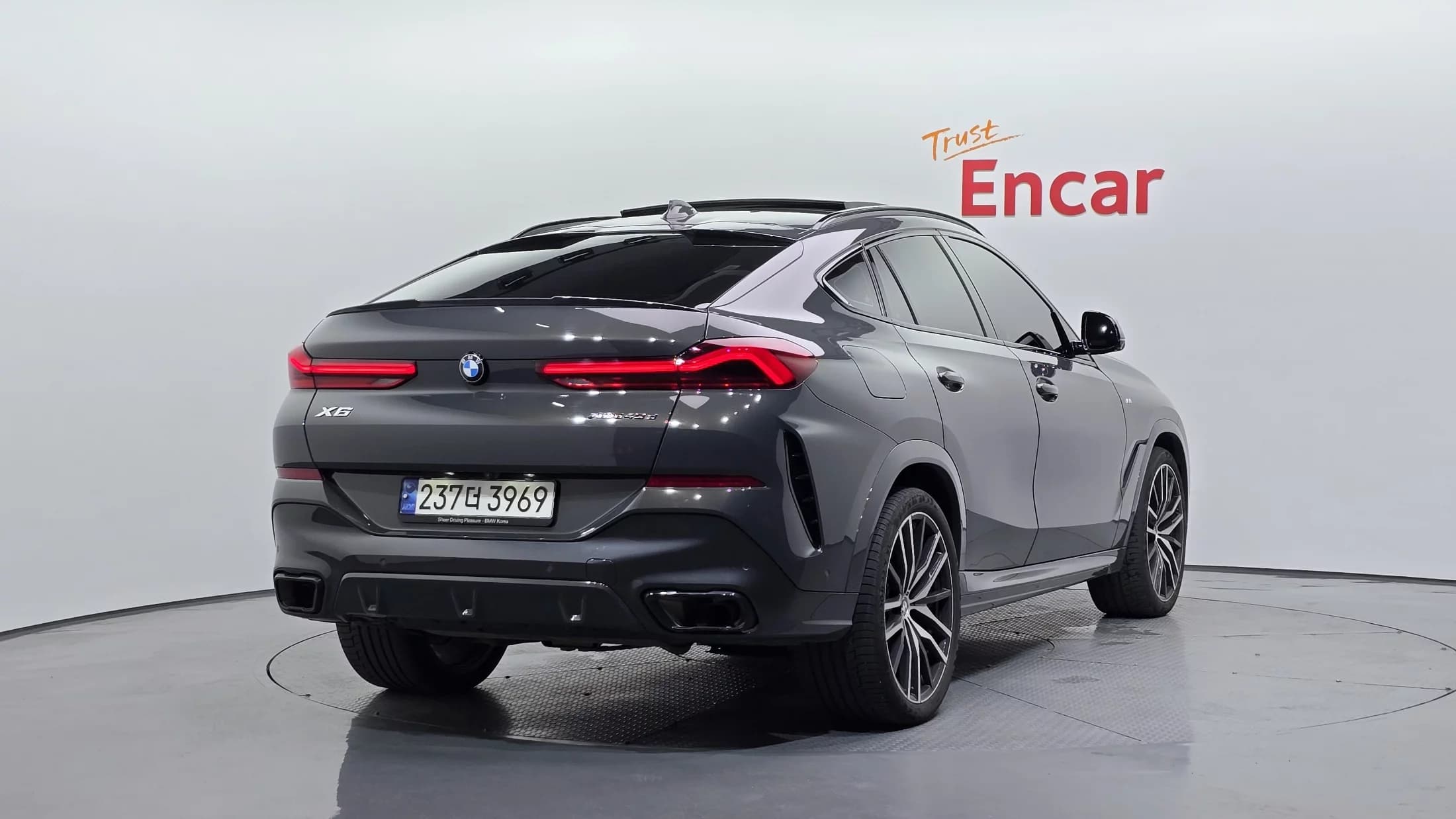 BMW X6 xDrive40d M Sport Online Exclusive, 2023 г. 40630 км. — фото 2