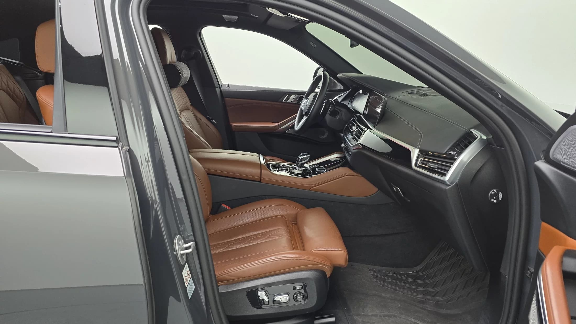 BMW X6 xDrive40d M Sport Online Exclusive, 2023 г. 40630 км. — фото 11