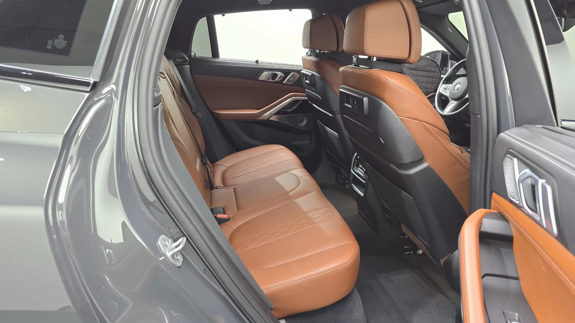 BMW X6 xDrive40d M Sport Online Exclusive, 2023 г. 40630 км. — фото 12