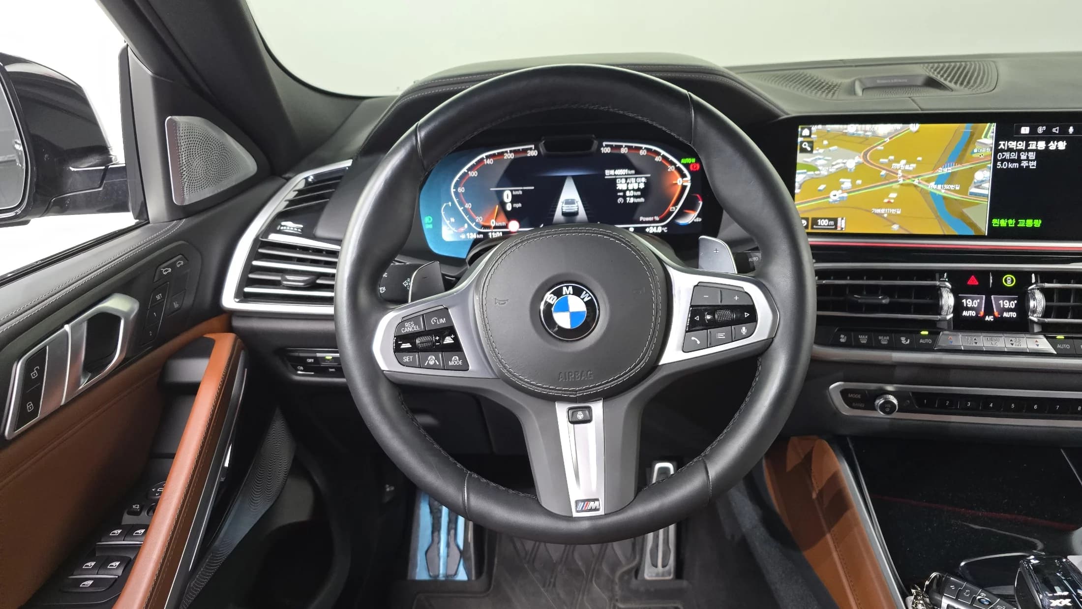 BMW X6 xDrive40d M Sport Online Exclusive, 2023 г. 40630 км. — фото 13