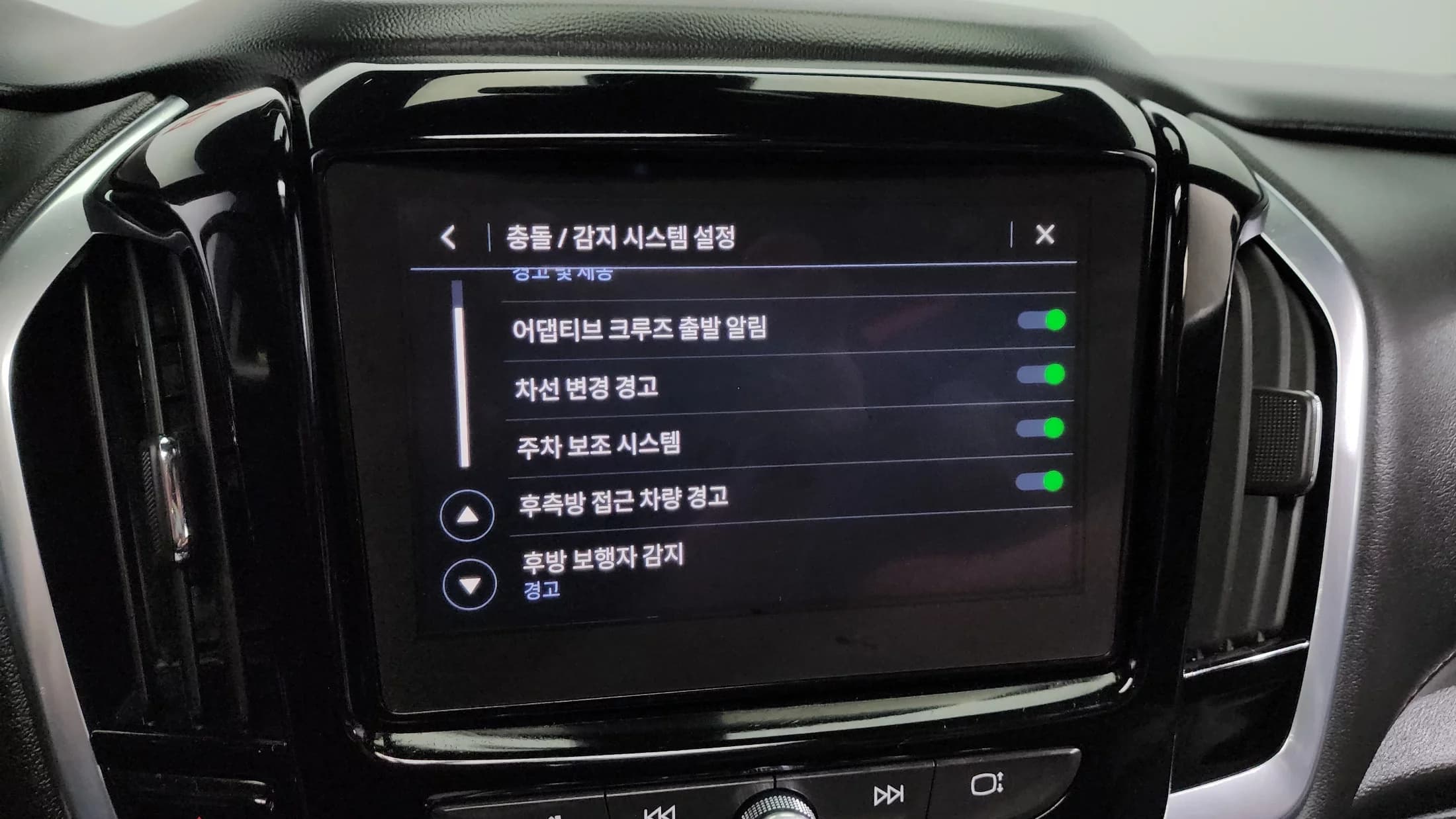 Daewoo Traverse 3.6 AWD Hi Country, 2022 г. 19044 км. — фото 17
