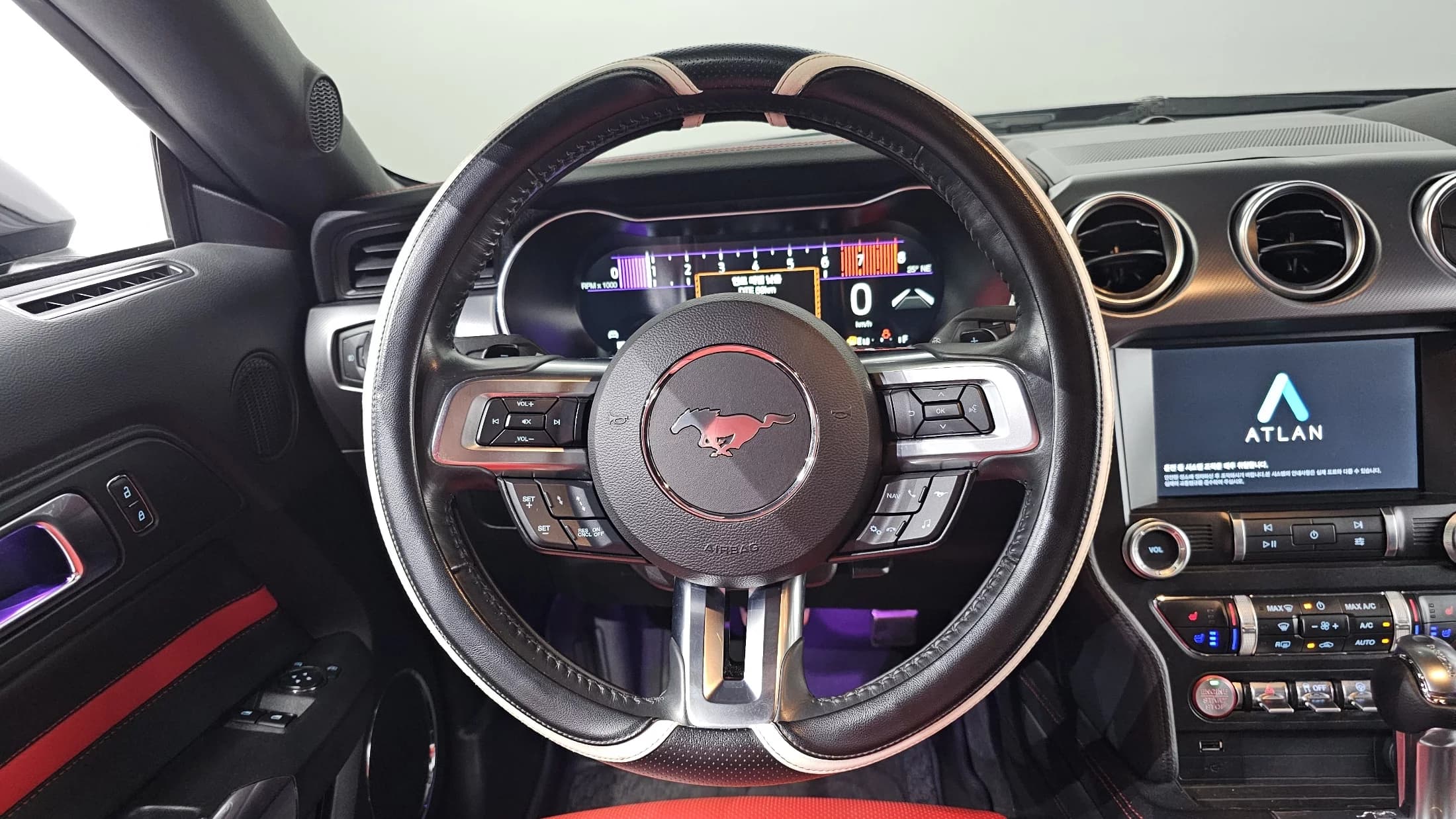 Ford MUSTANG Coupe, 2021 г. 63170 км. — фото 13