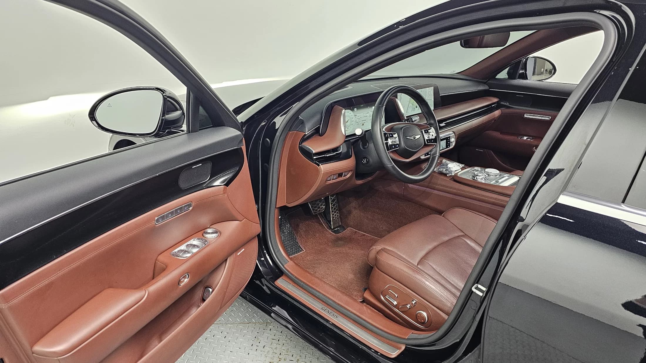 Genesis G90 Gasoline 3.5 Turbo AWD, 2022 г. 73446 км. — фото 11