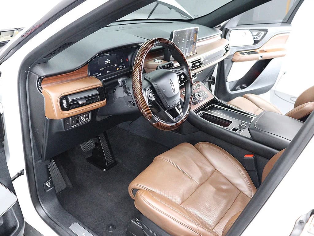 Lincoln AVIATOR 3.0 Reserve  AWD, 2021 г. 121914 км. — фото 16