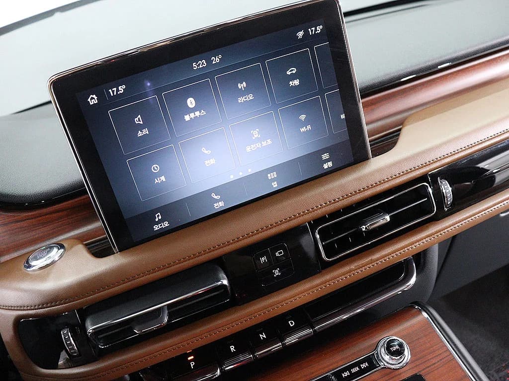 Lincoln AVIATOR 3.0 Reserve  AWD, 2021 г. 121914 км. — фото 7