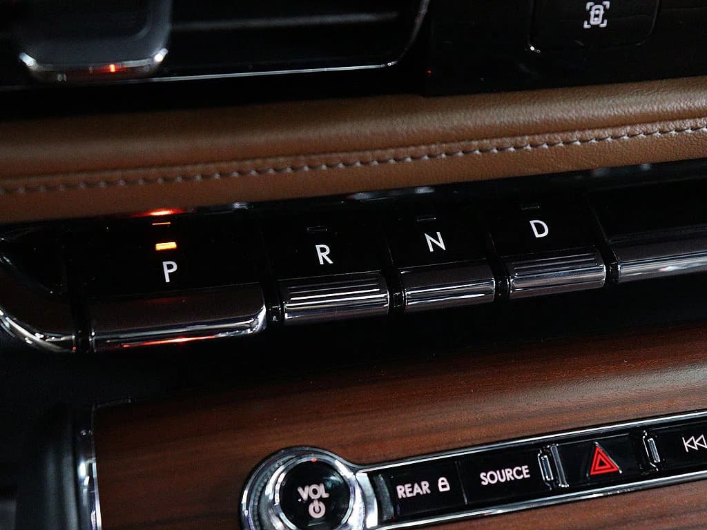 Lincoln AVIATOR 3.0 Reserve  AWD, 2021 г. 121914 км. — фото 8