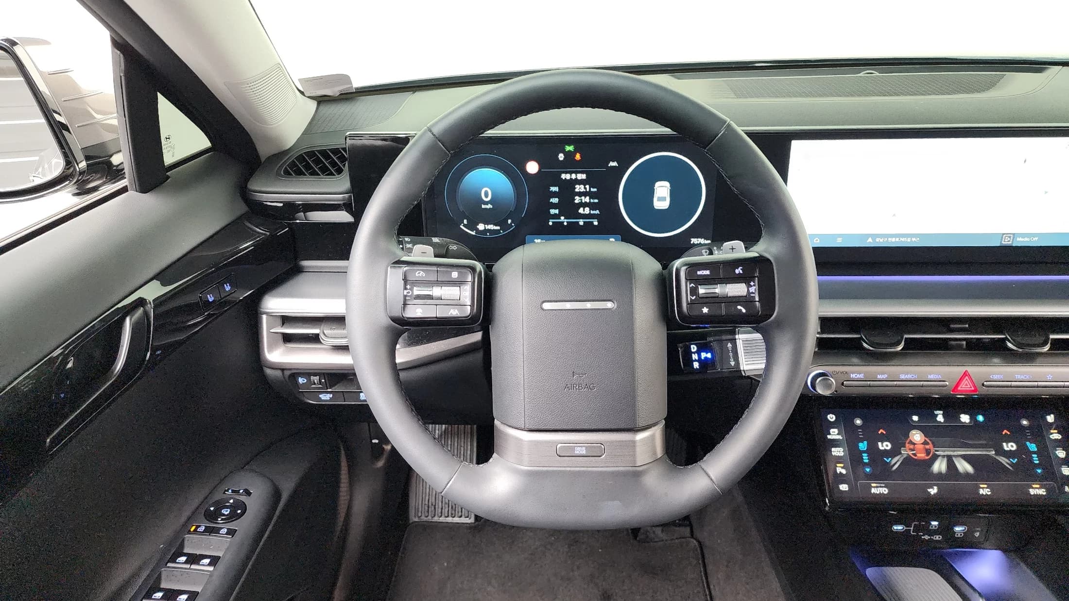 Hyundai Grandeur 2,5 Gasoline 2WD Exclusive, 2024 г. 7716 км. — фото 13