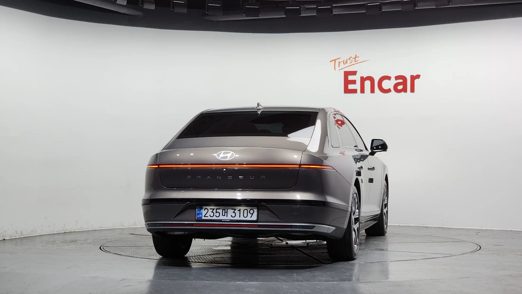 Hyundai Grandeur 2,5 Gasoline 2WD Exclusive, 2024 г. 7716 км. — фото 4
