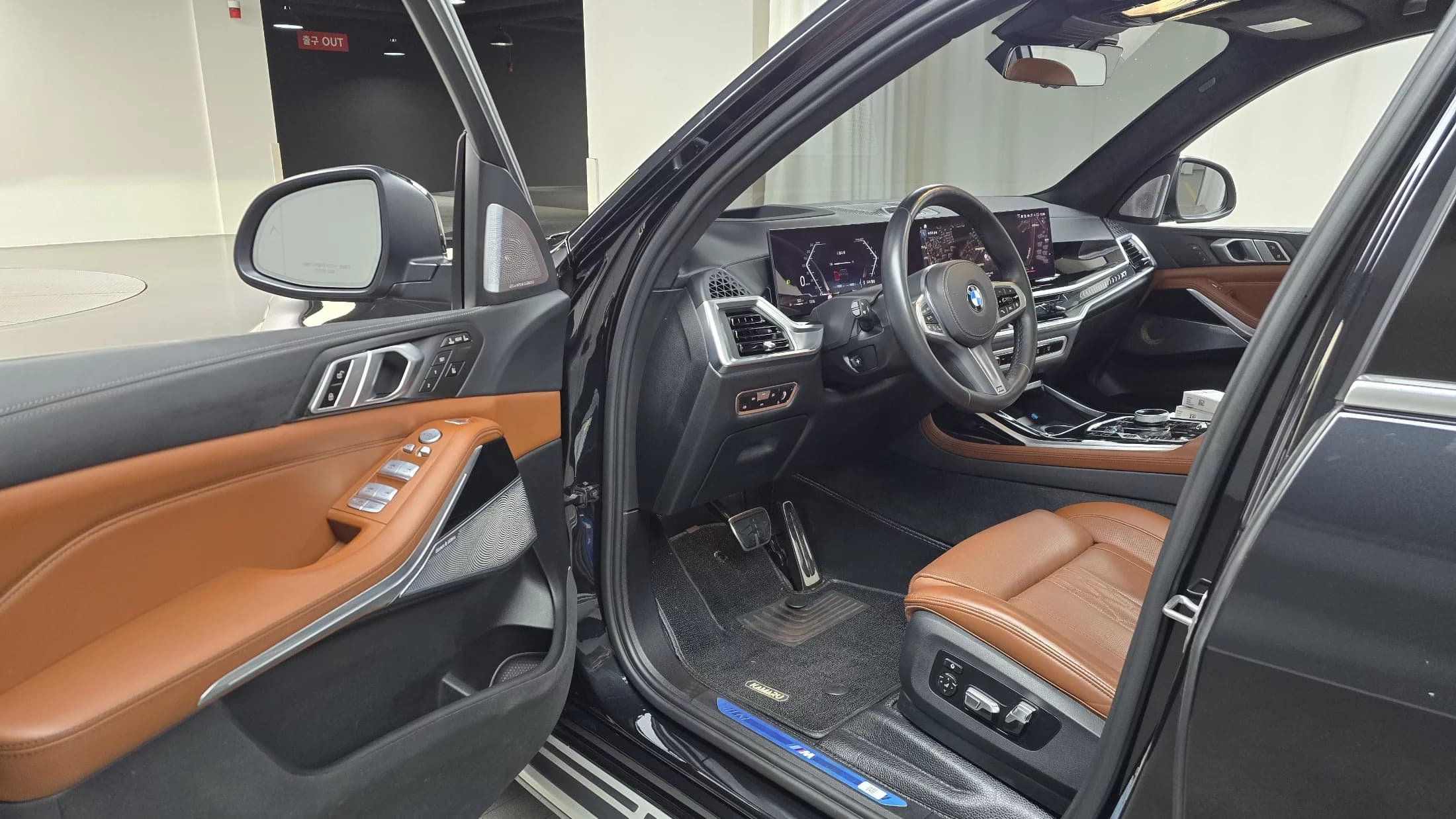 BMW X7 xDrive 40i M Sport 6STR, 2023 г. 19116 км. — фото 10