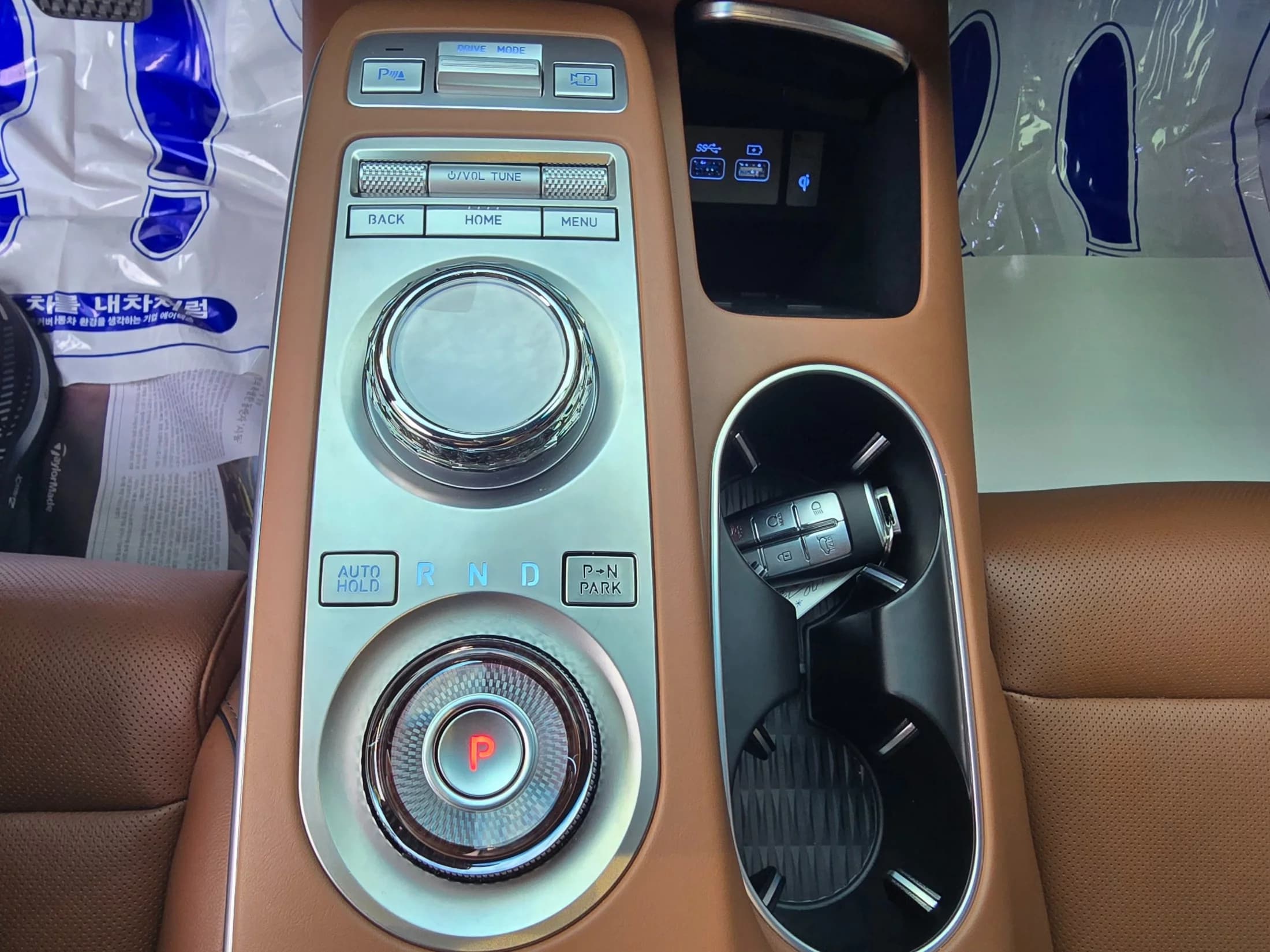 Genesis GV70 2.5T Gasoline 2WD, 2023 г. 35954 км. — фото 17