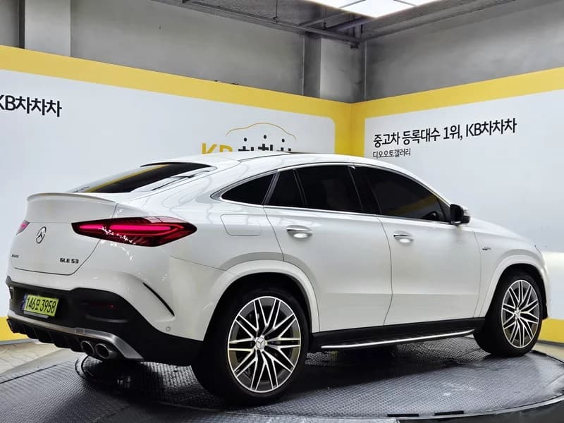 Mercedes-Benz GLE-Class AMG GLE53 4MATIC+ Coupe, 2024 г. 31547 км. — фото 6