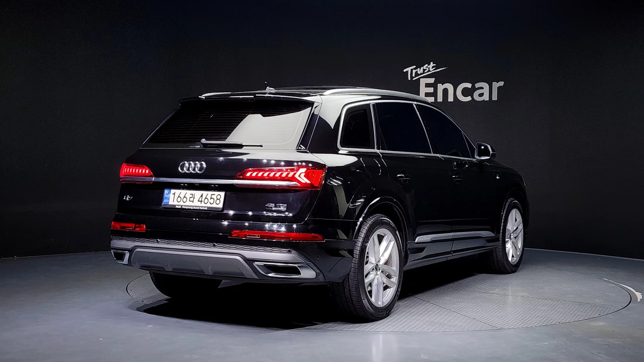 Audi Q7 45 TDI Quattro Premium, 2023 г. 37860 км. — фото 2