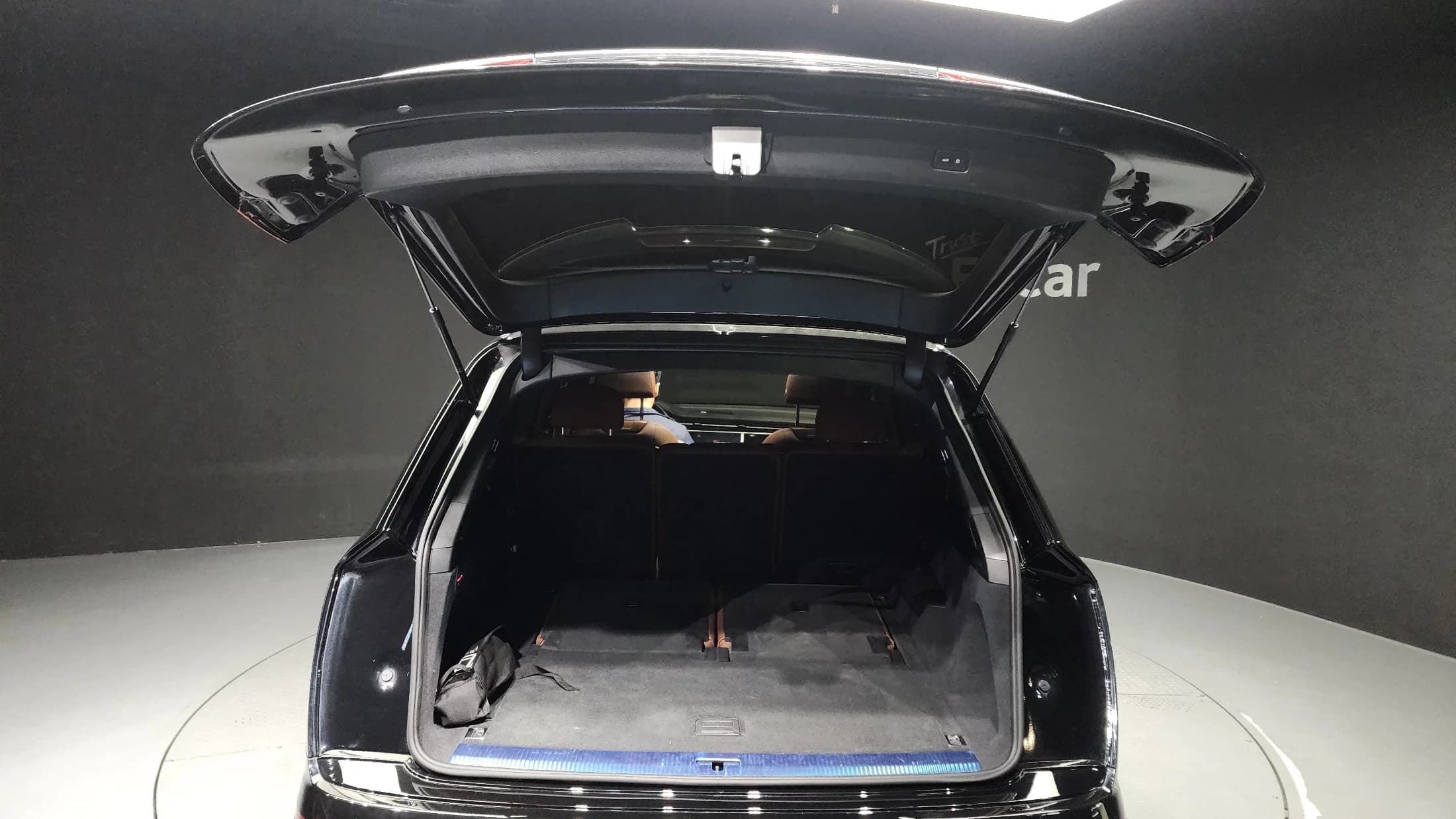 Audi Q7 45 TDI Quattro Premium, 2023 г. 37860 км. — фото 20