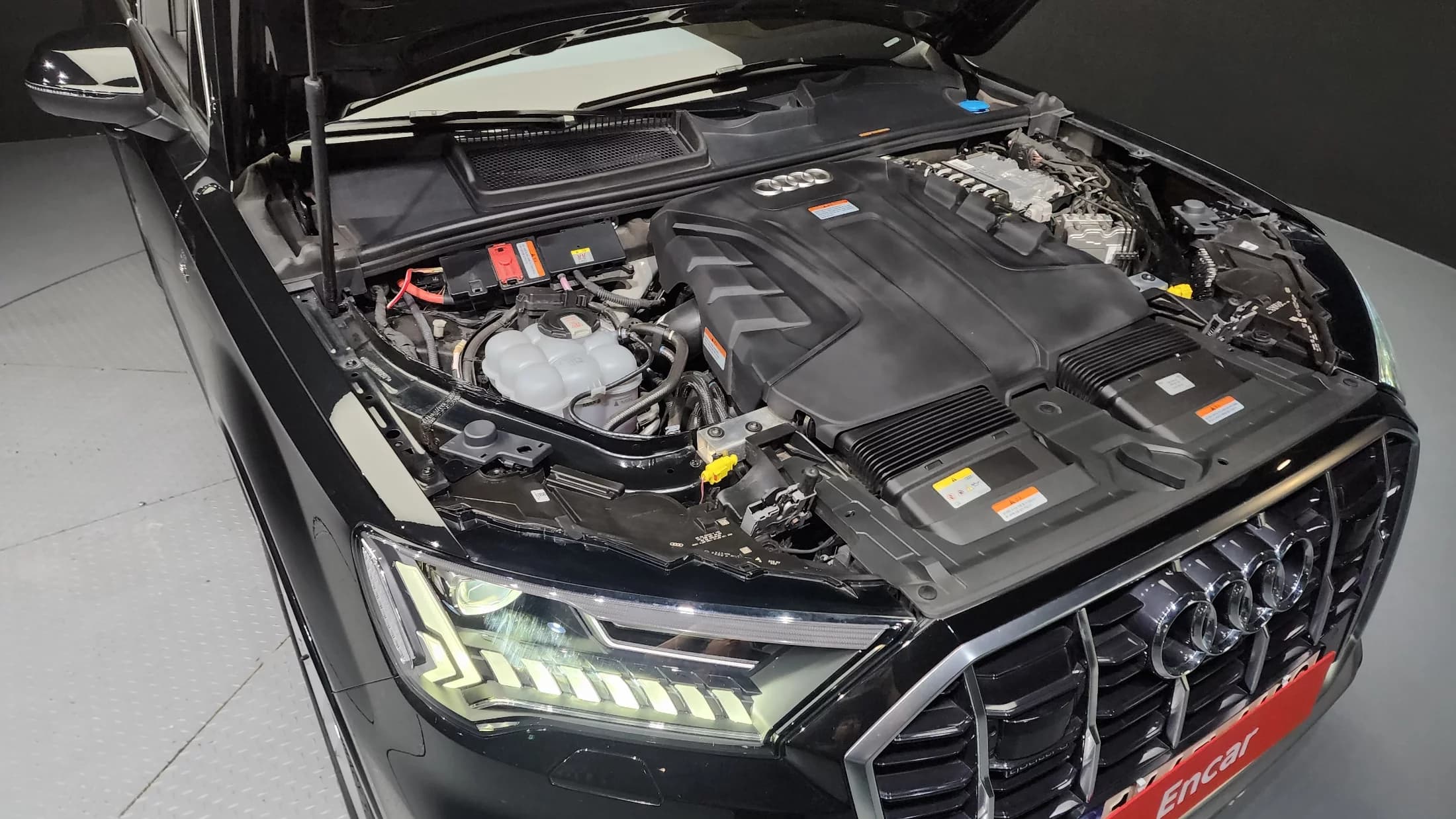 Audi Q7 45 TDI Quattro Premium, 2023 г. 37860 км. — фото 6