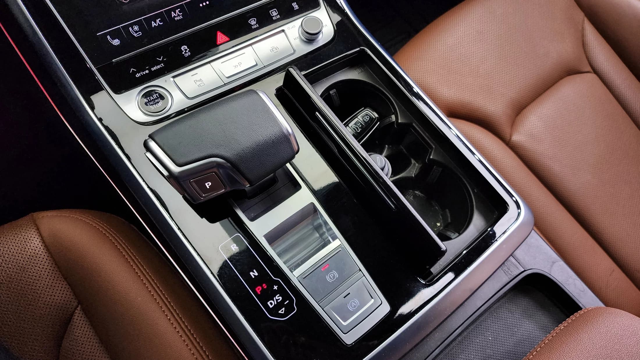 Audi Q7 45 TDI Quattro Premium, 2023 г. 37860 км. — фото 9