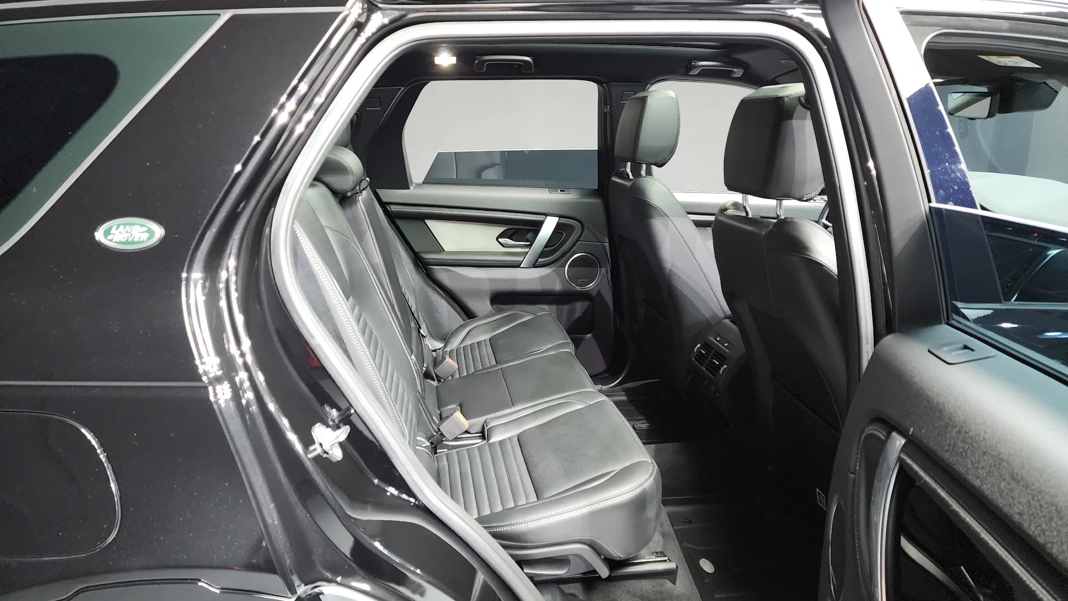 Land Rover DISCOVERY SPORT P250 Dynamic SE, 2024 г. 8222 км. — фото 12