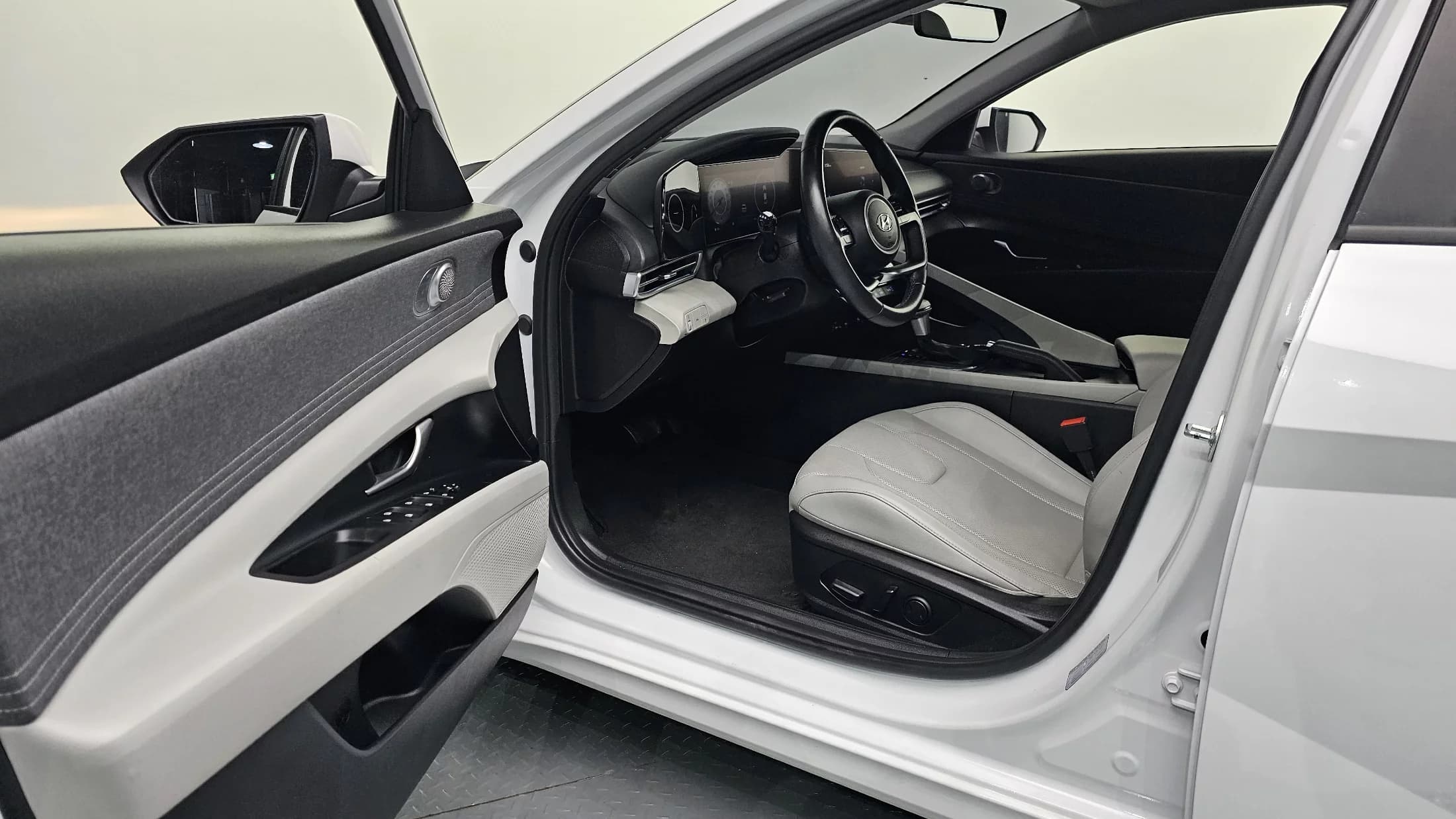Hyundai AVANTE (Хендай Элантра) 1.6 Modern, 2022 г. 67056 км. — фото 11