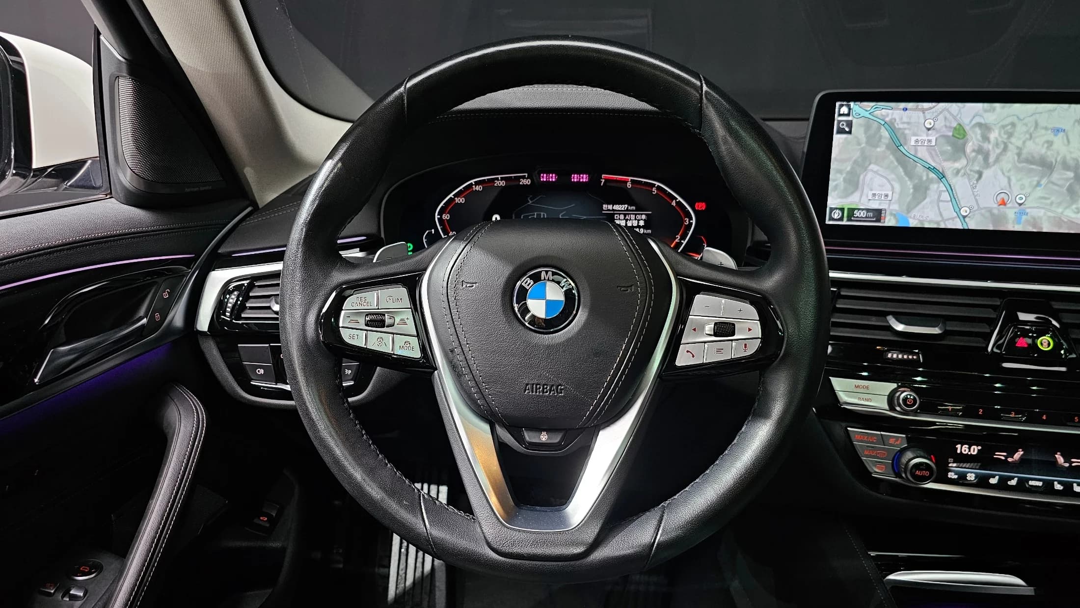 BMW 5-Series 530i Luxury, 2021 г. 48374 км. — фото 13