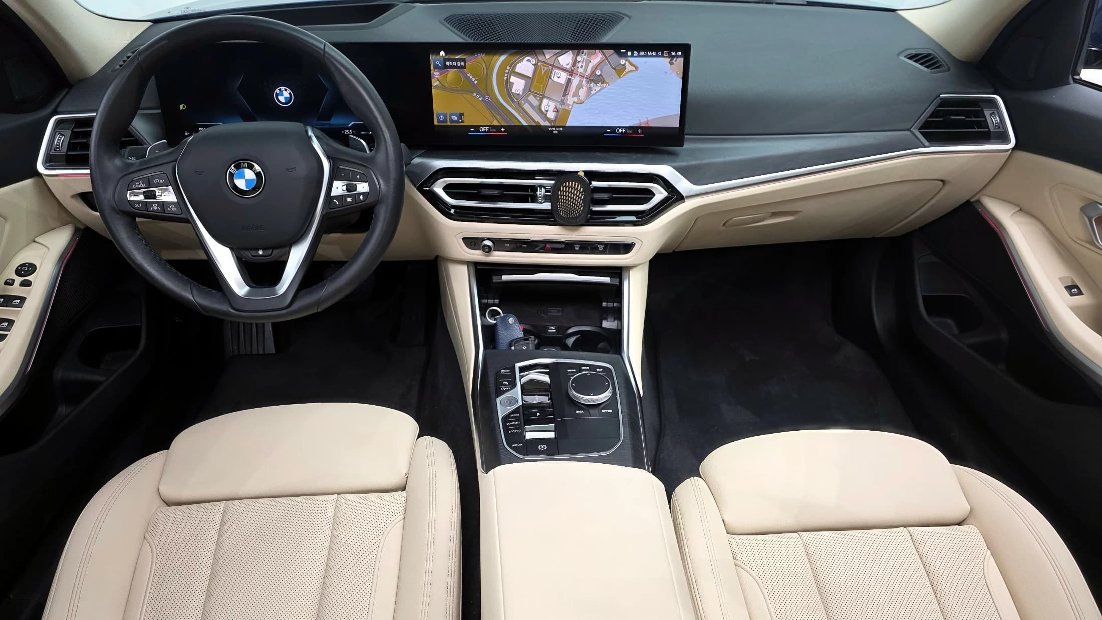 BMW 3-Series 320i, 2023 г. 12572 км. — фото 7