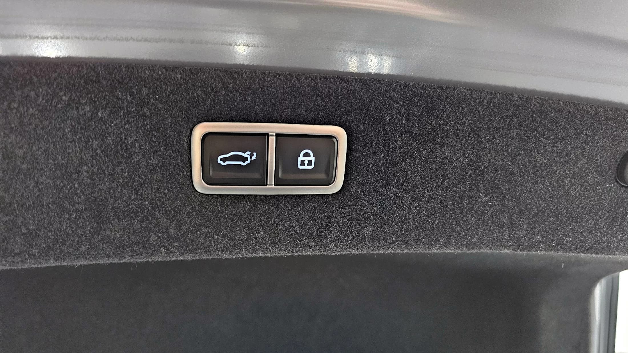Genesis G90 Gasoline 3.5 Turbo AWD, 2022 г. 14741 км. — фото 20