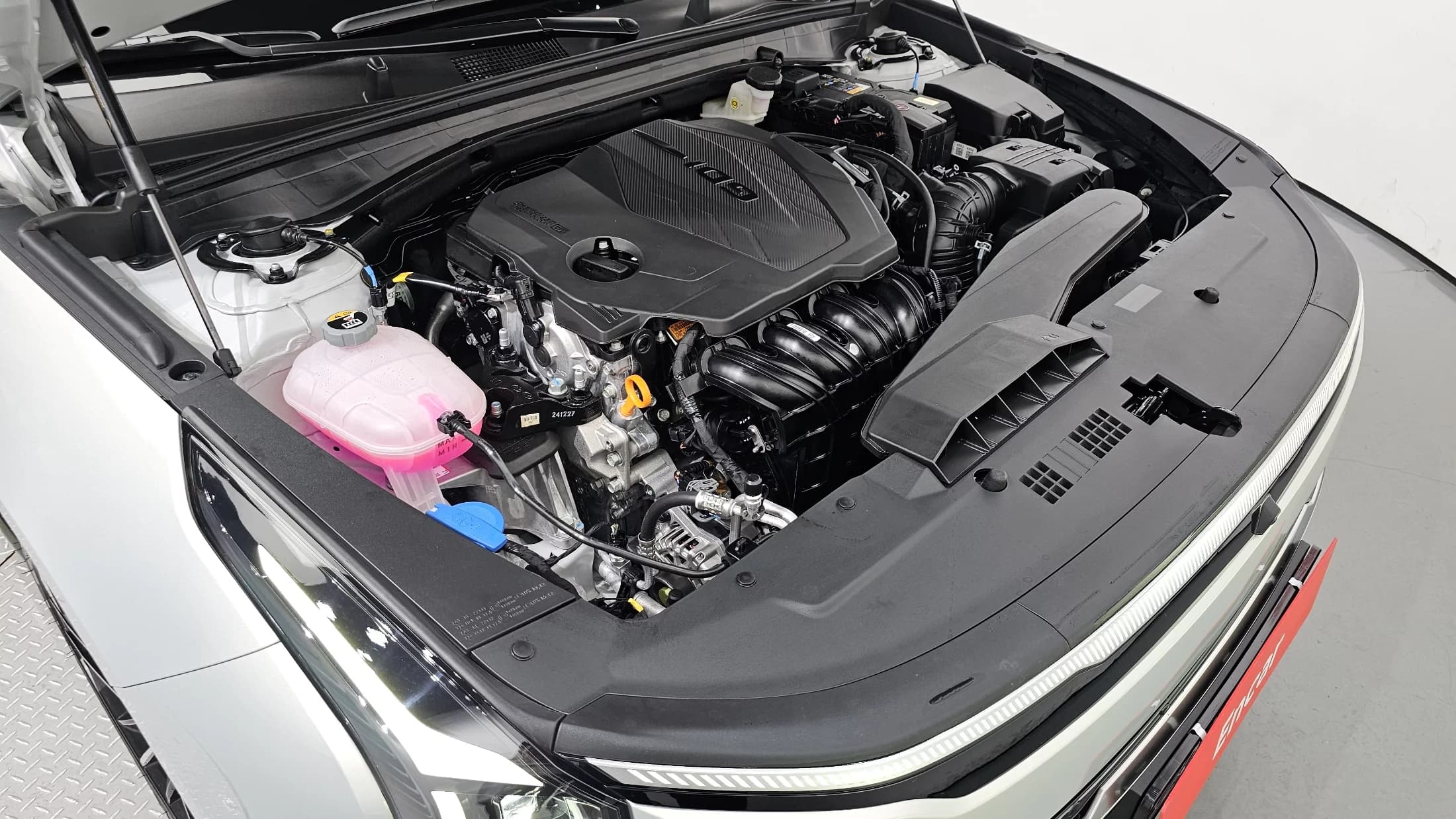 Kia K8 2.5 Gasoline 2WD Noblesse, 2025 г. 6484 км. — фото 6