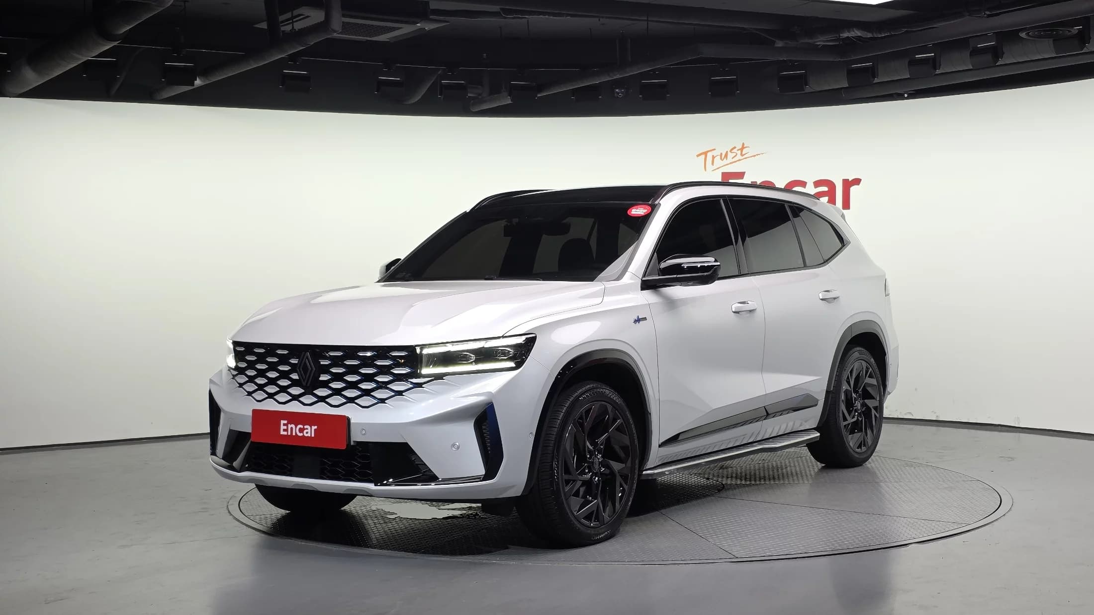 Renault Grand Koleos 1.5 E-TECH Esprit Alphine 2WD, гибрид, 2025 г. 21513 км.