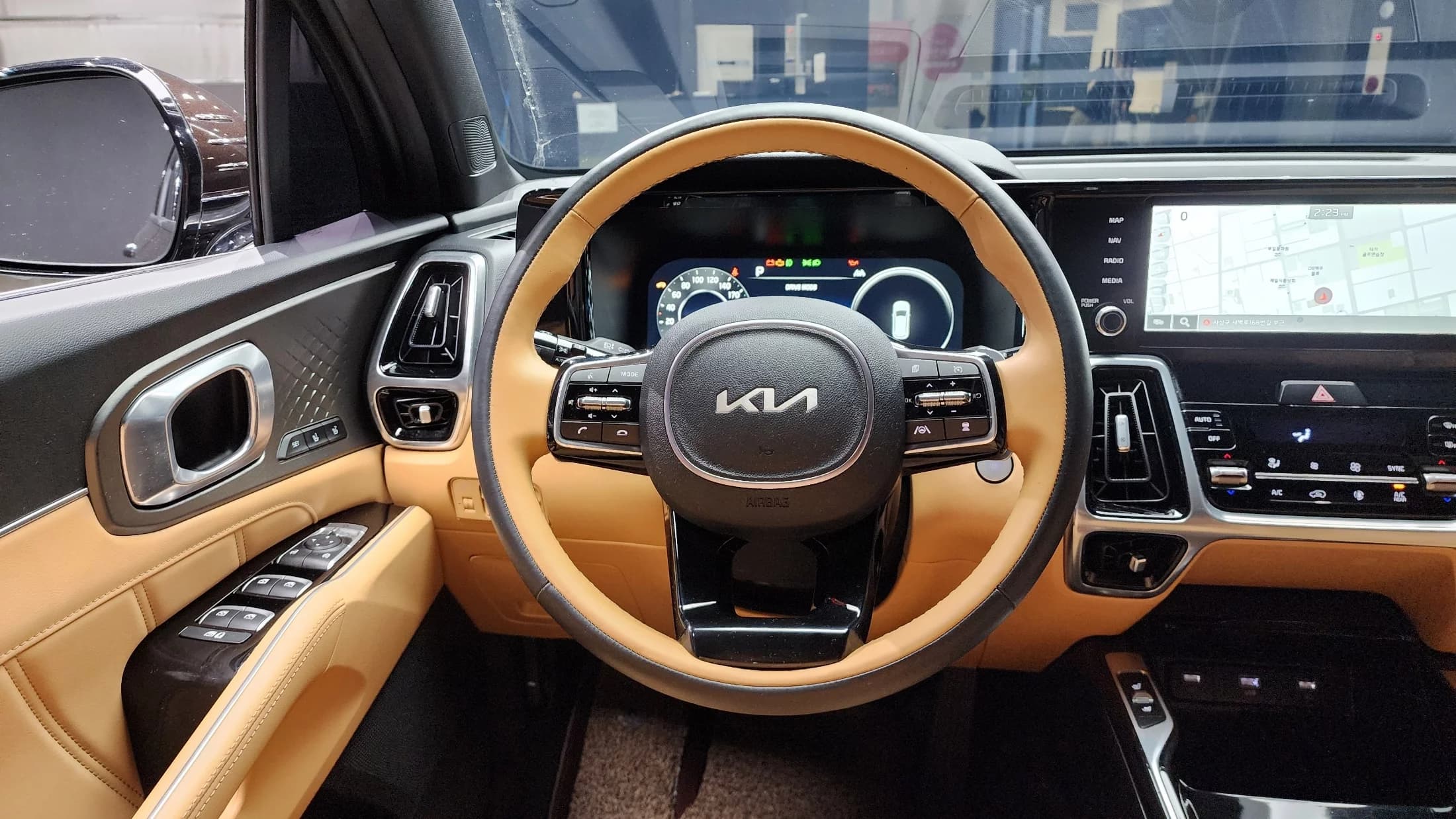 Kia Sorento Diesel 2.2 2WD Noblesse, 2023 г. 49591 км. — фото 14