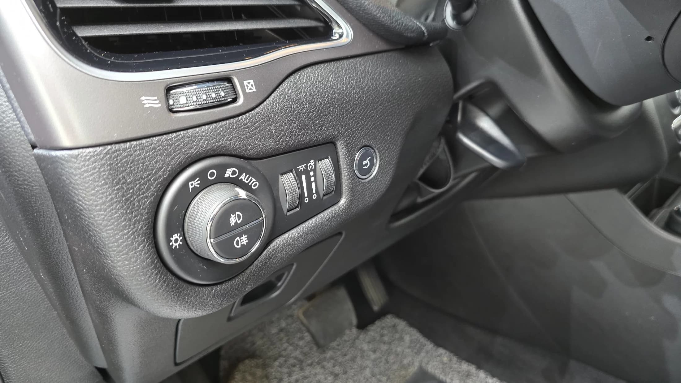 Jeep CHEROKEE 2.4 Limited AWD, 2021 г. 85657 км. — фото 15