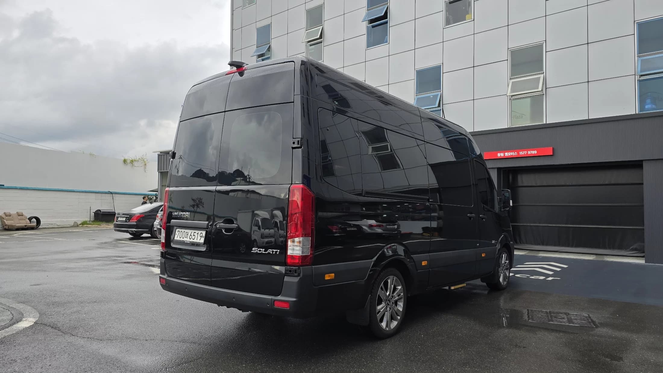 Hyundai H1 16-seater Deluxe, 2024 г. 54059 км. — фото 2