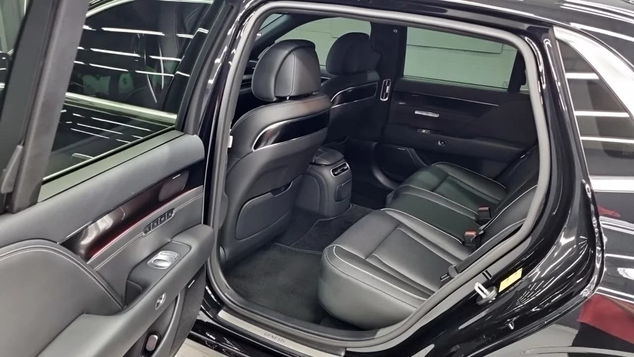 Genesis G90 Gasoline 3.5 Turbo AWD, 2022 г. 93198 км. — фото 11