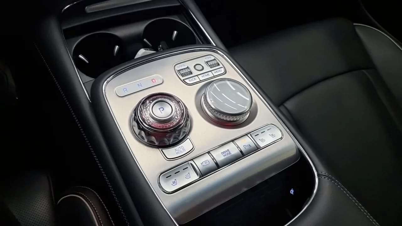 Genesis G90 Gasoline 3.5 Turbo AWD, 2022 г. 93198 км. — фото 9