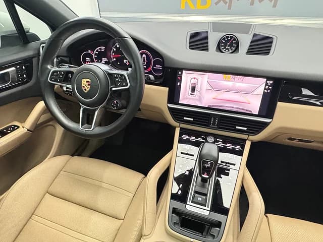 Porsche CAYENNE 3.0 Coupe, 2023 г. 50462 км. — фото 12