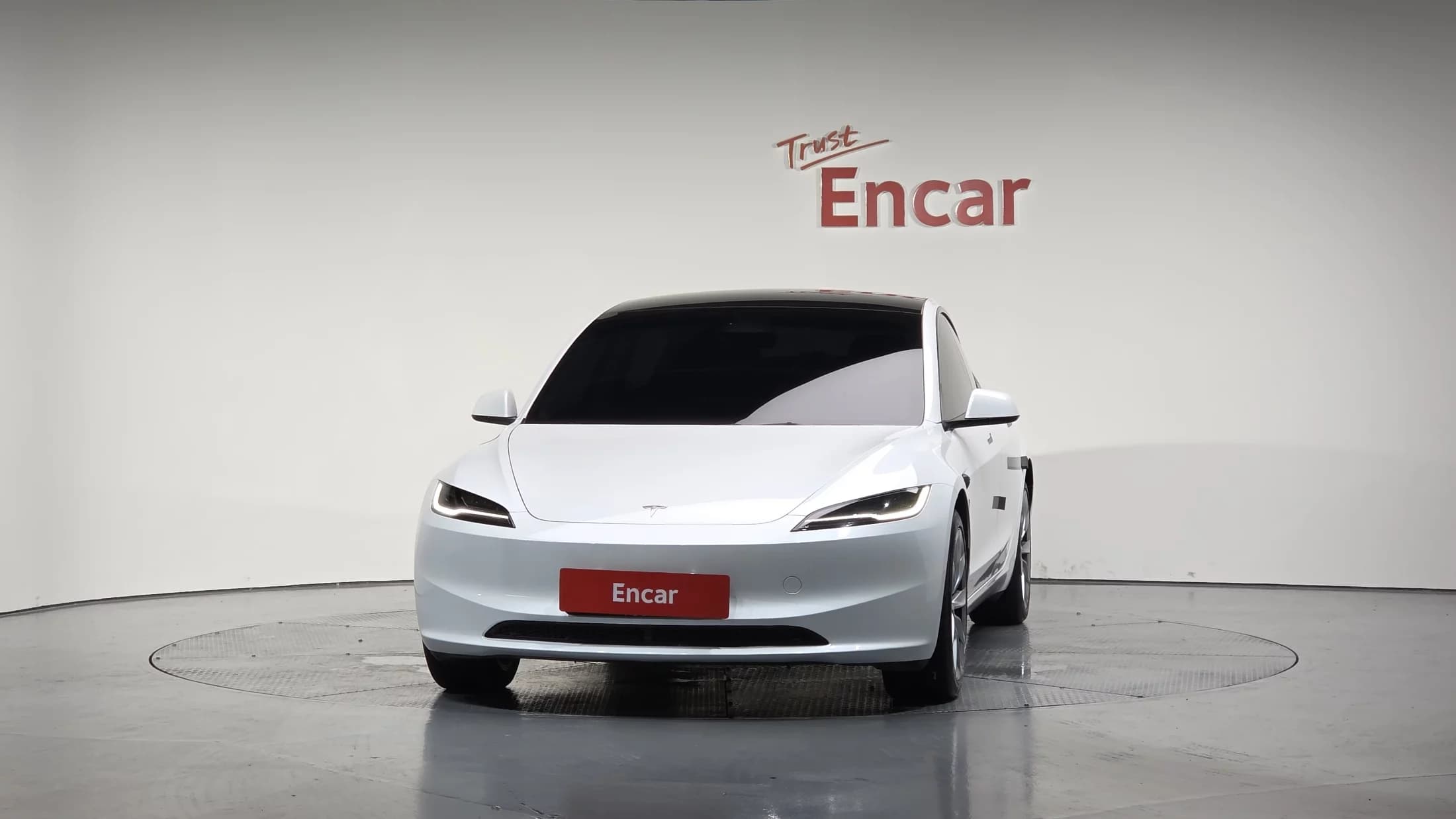 Tesla MODEL 3 RWD, электромобиль, 2024 г. 5652 км. — фото 3