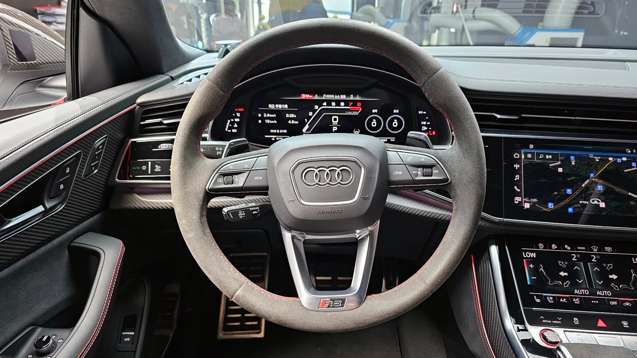 Audi RS Q8 4.0 TFSI Quattro, 2023 г. 38543 км. — фото 14