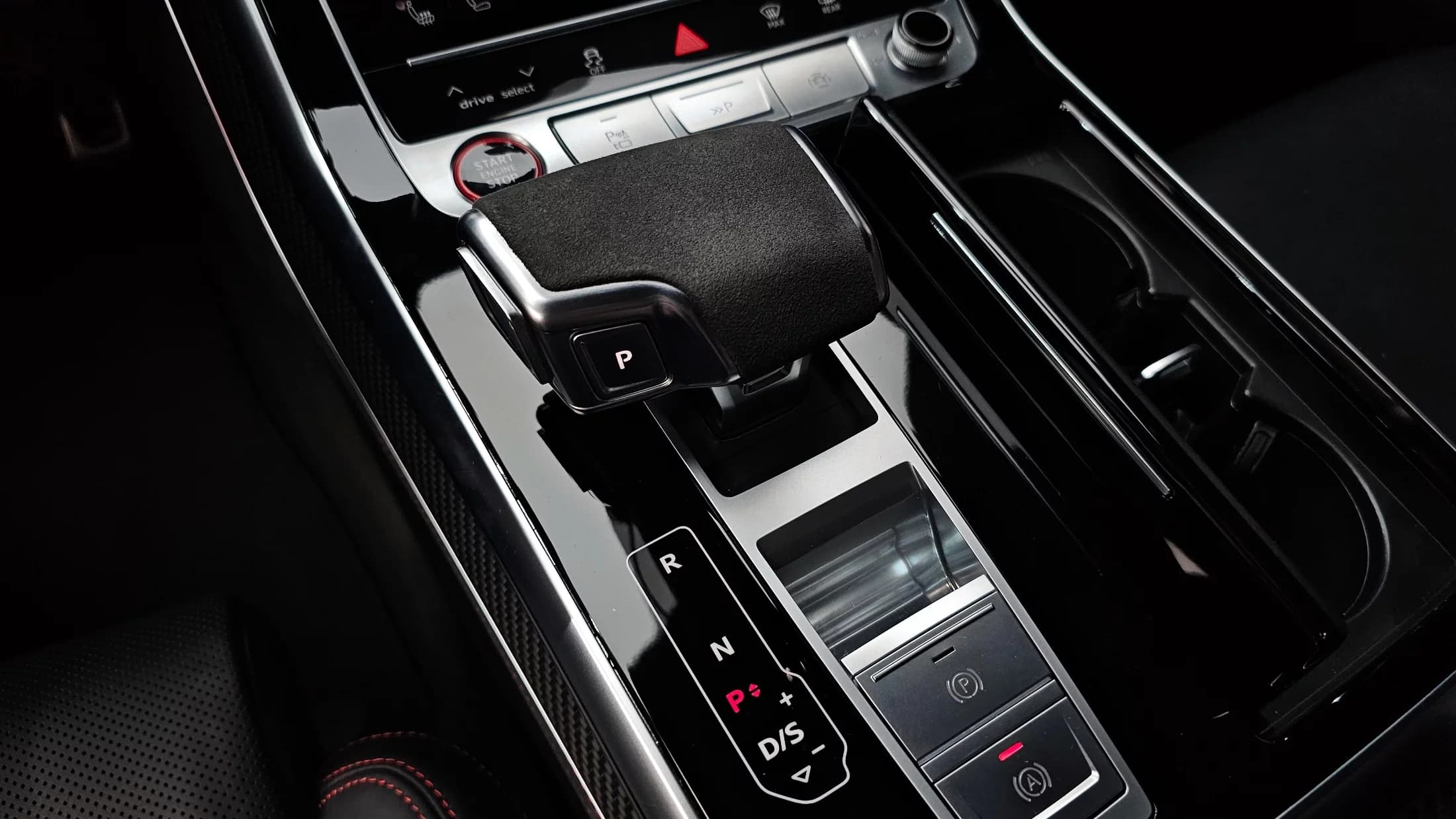 Audi RS Q8 4.0 TFSI Quattro, 2023 г. 38543 км. — фото 9
