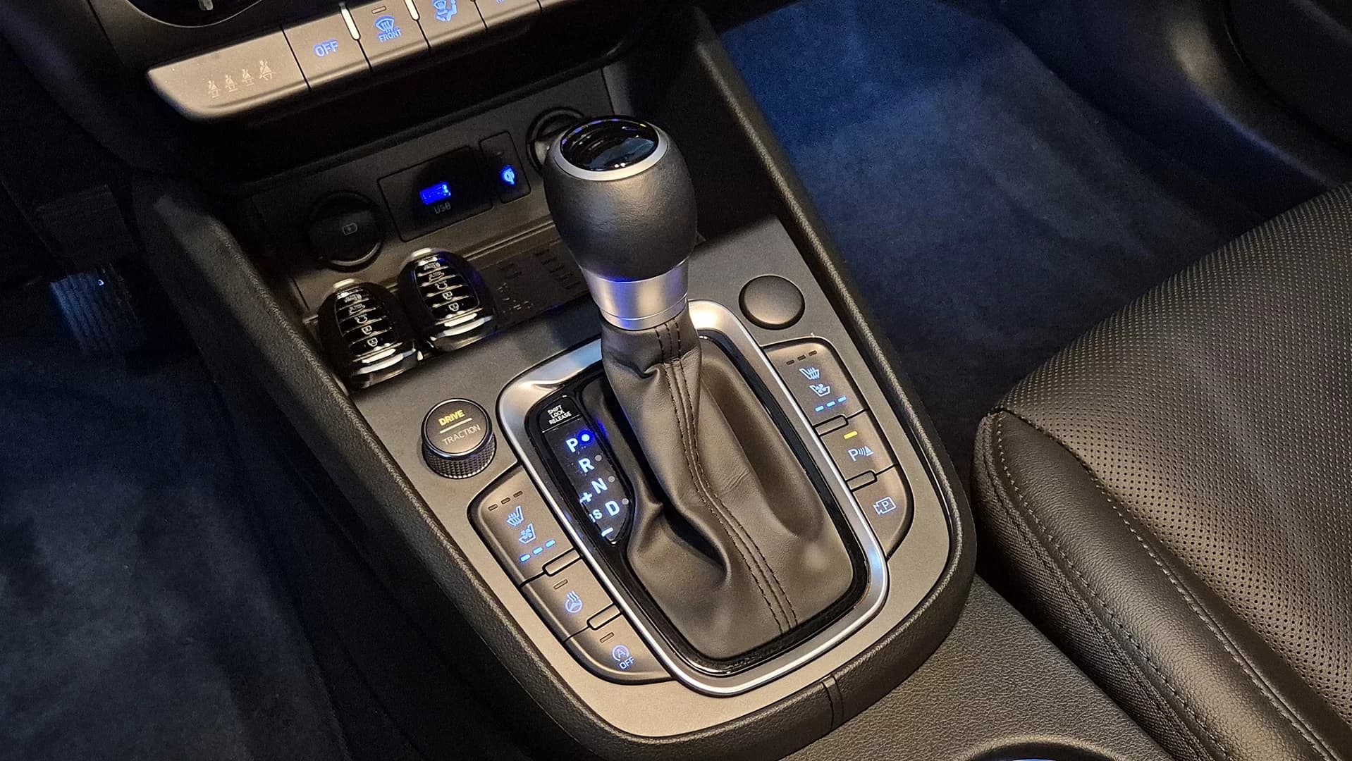 Hyundai Kona Gasoline 1.6 Turbo 2WD Inspiration, 2022 г. 19928 км. — фото 9