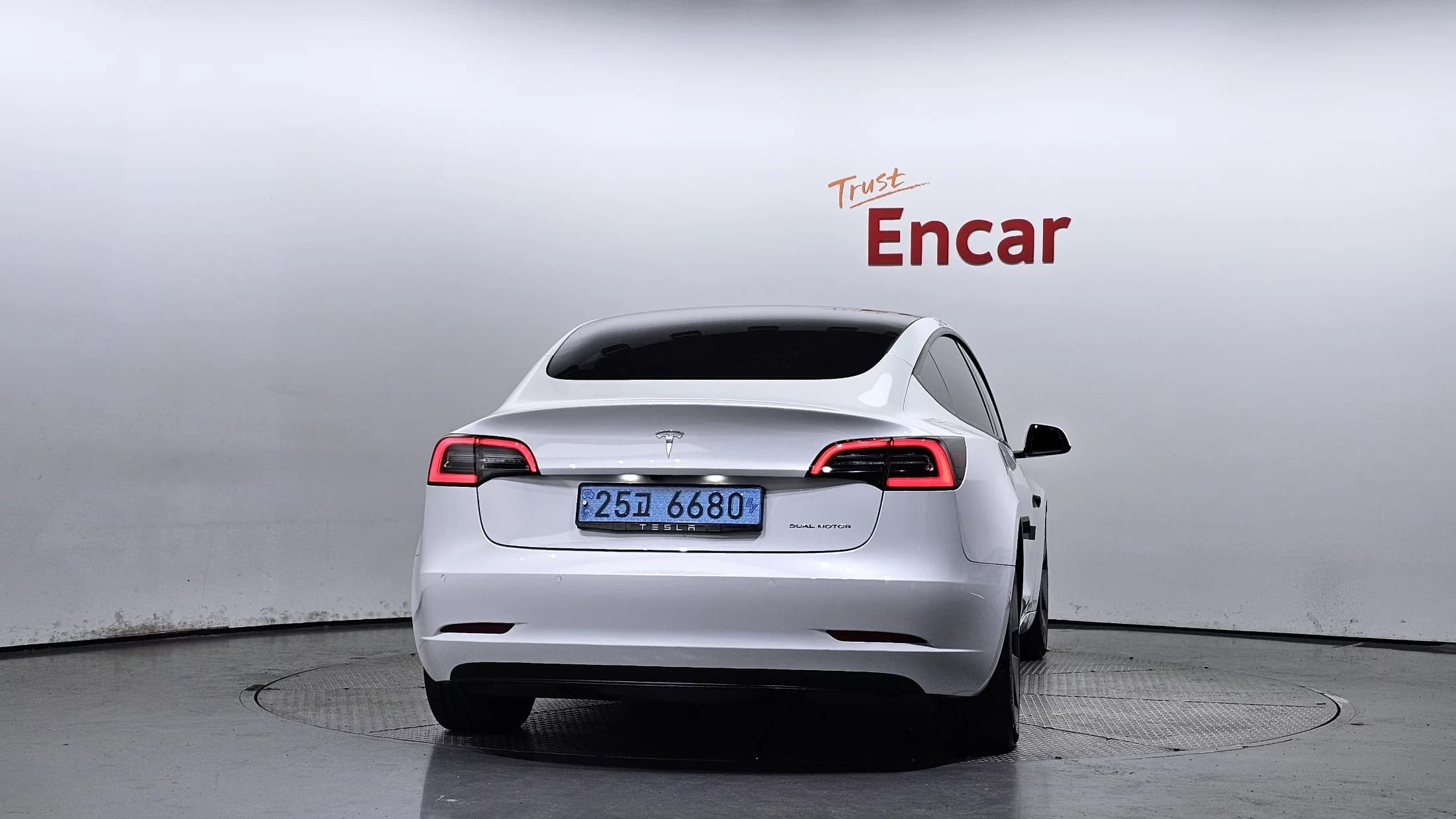 Tesla MODEL 3 Long Range, электромобиль, 2021 г. 143315 км. — фото 4