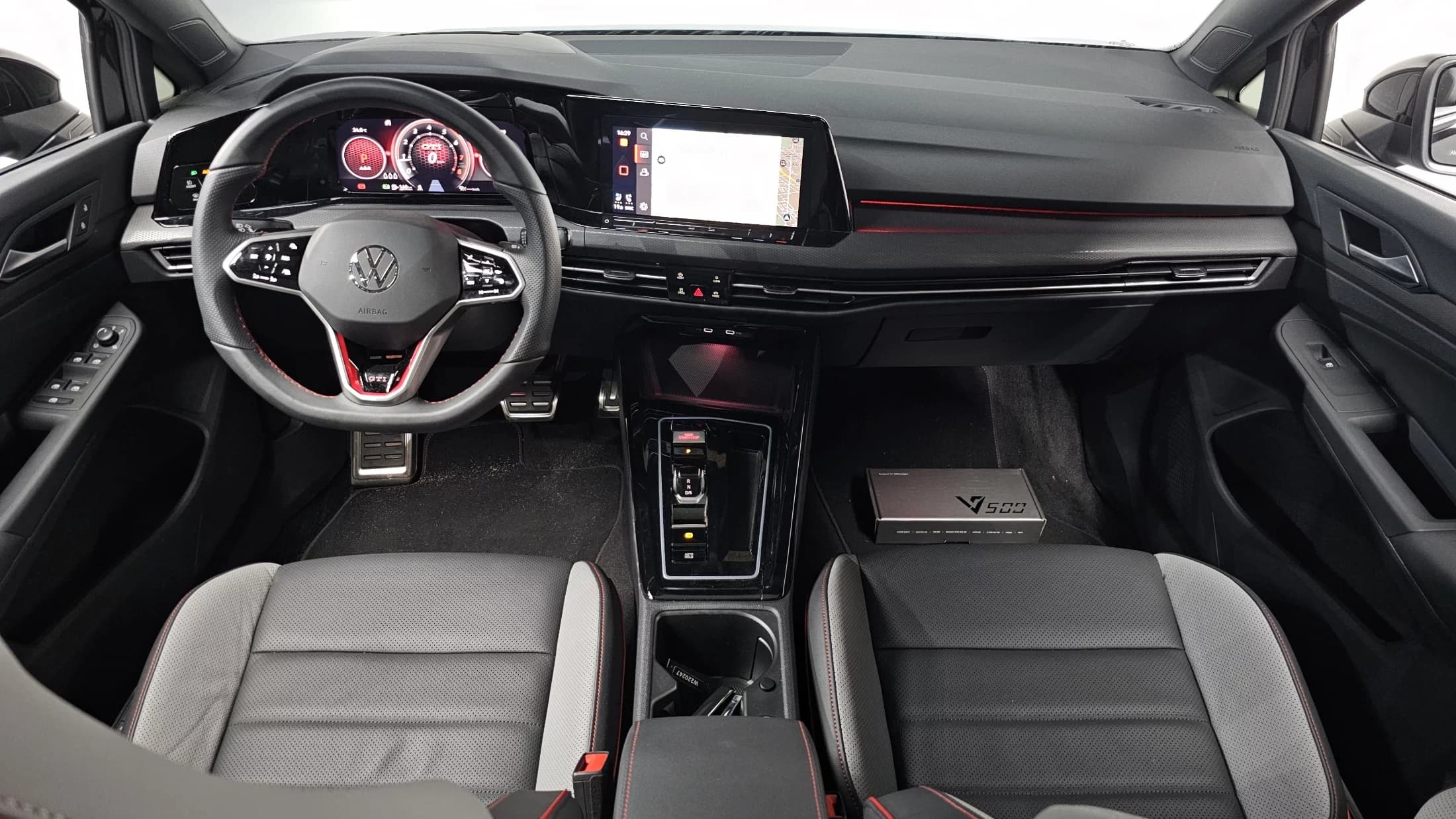 Volkswagen GOLF 2.0 GTI, 2024 г. 5703 км. — фото 7