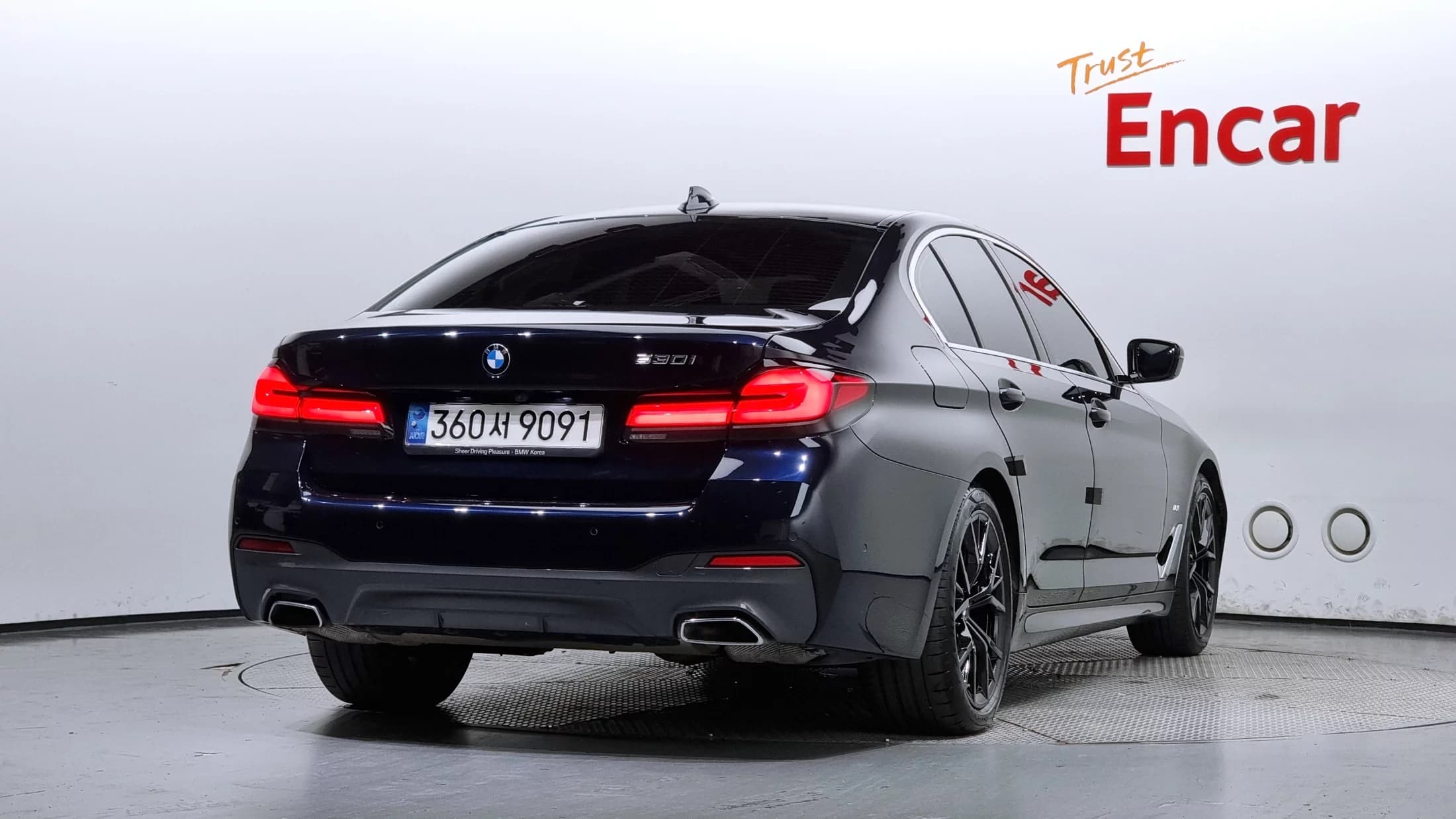 BMW 5-Series 530i M Sport Package, 2021 г. 46241 км. — фото 2