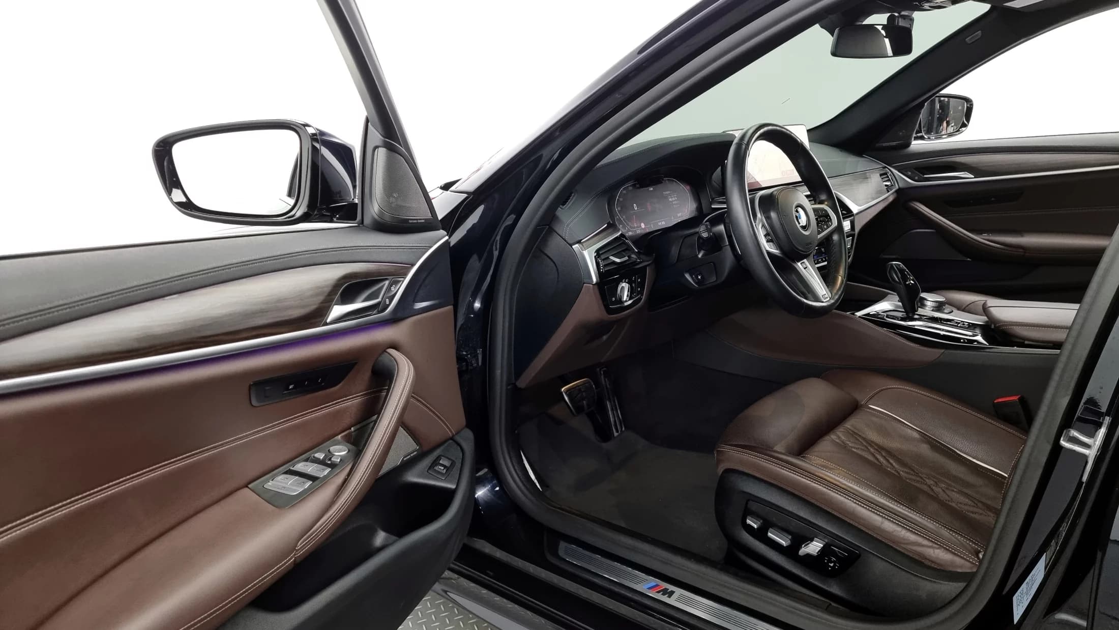 BMW 5-Series 530i M Sport Package, 2021 г. 46241 км. — фото 10