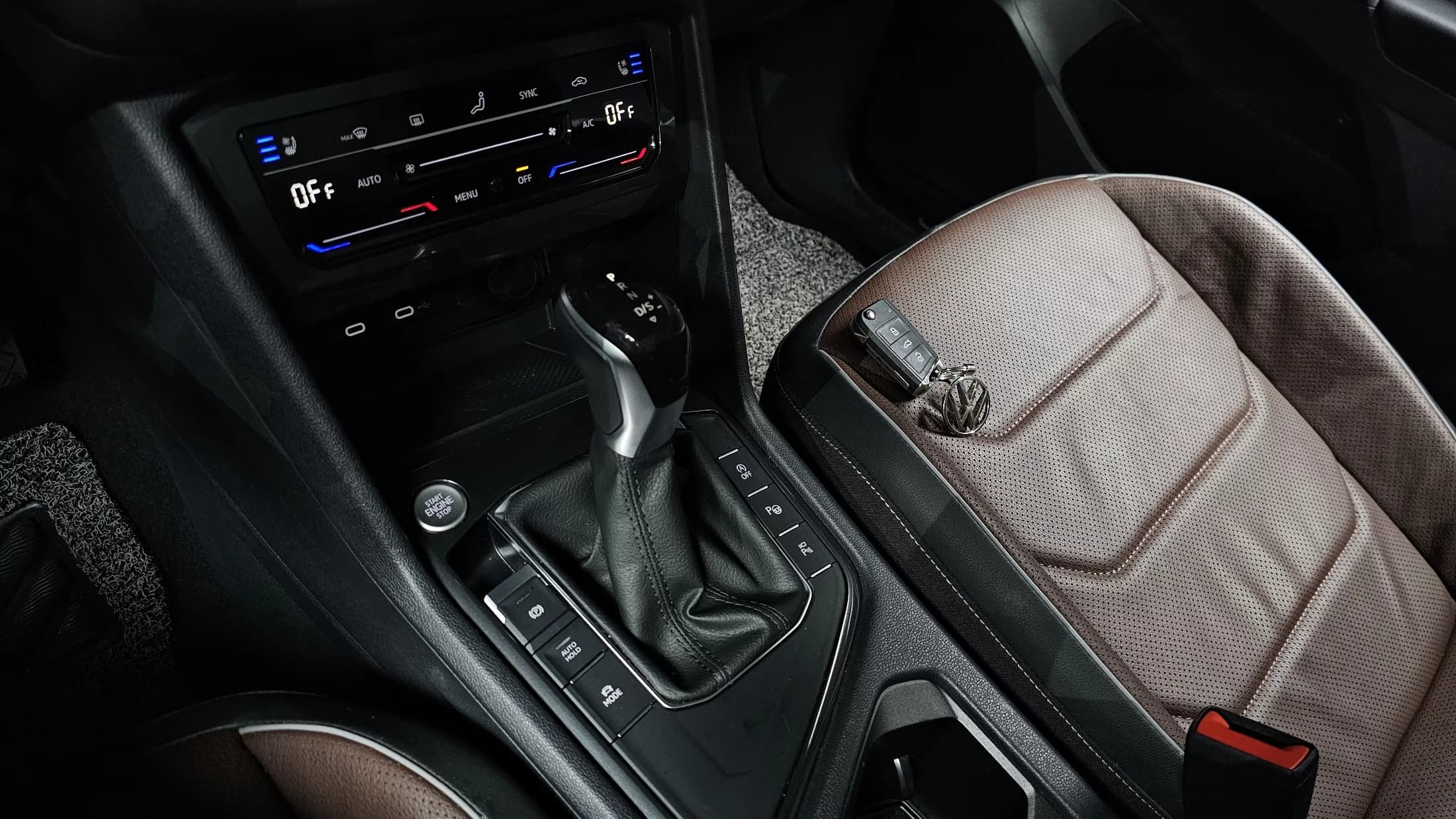 Volkswagen TIGUAN 2.0 TSI Prestige, 2023 г. 44306 км. — фото 9