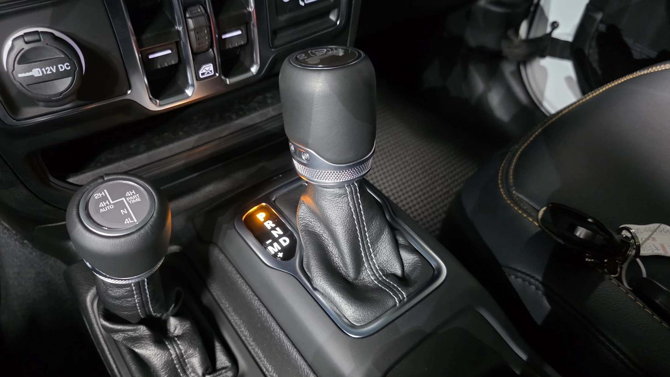 Jeep WRANGLER 2.0 Sahara 4Door, 2024 г. 4484 км. — фото 9