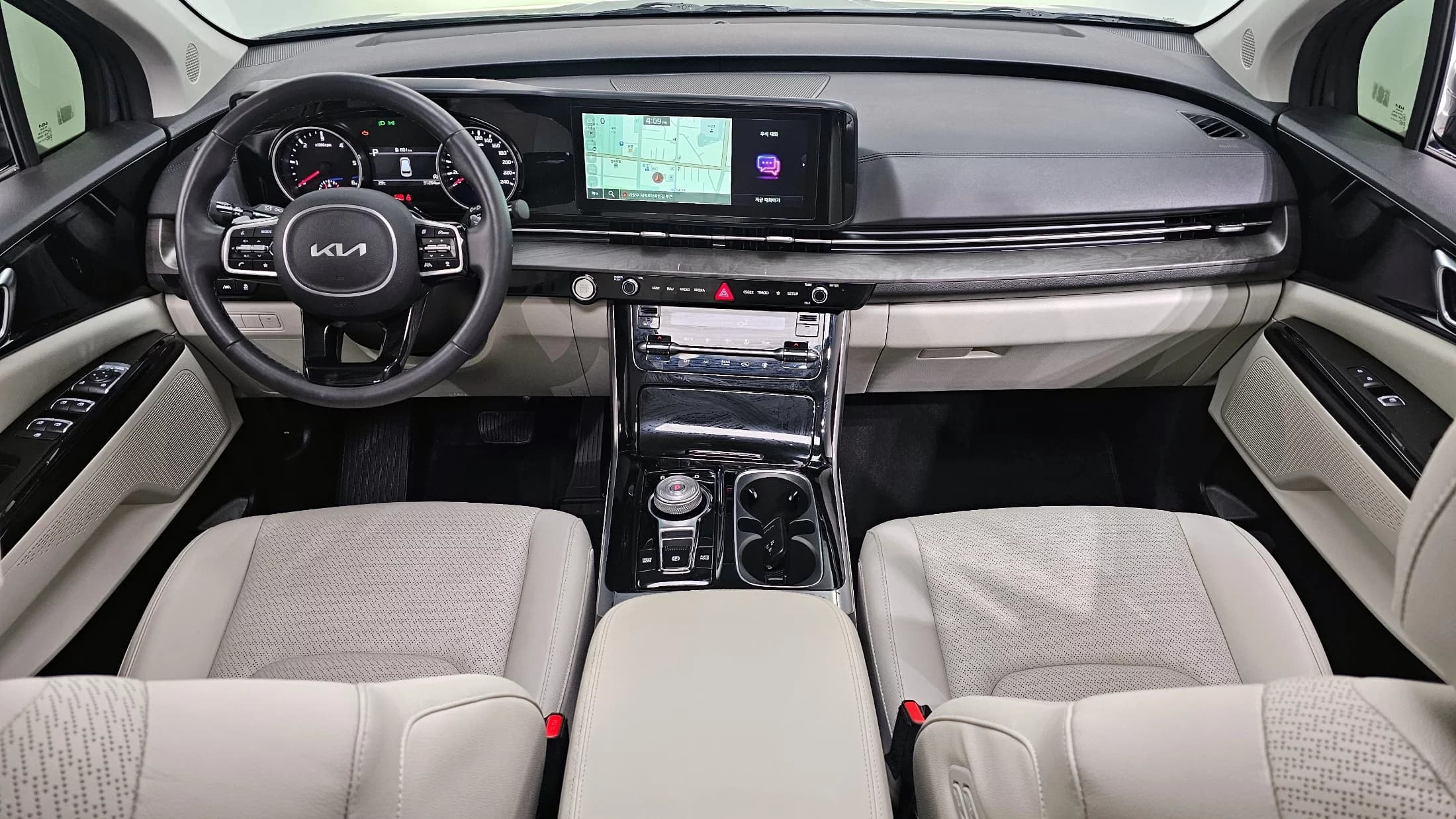 Kia Carnival 7-Seater Noblesse, 2023 г. 31265 км. — фото 7