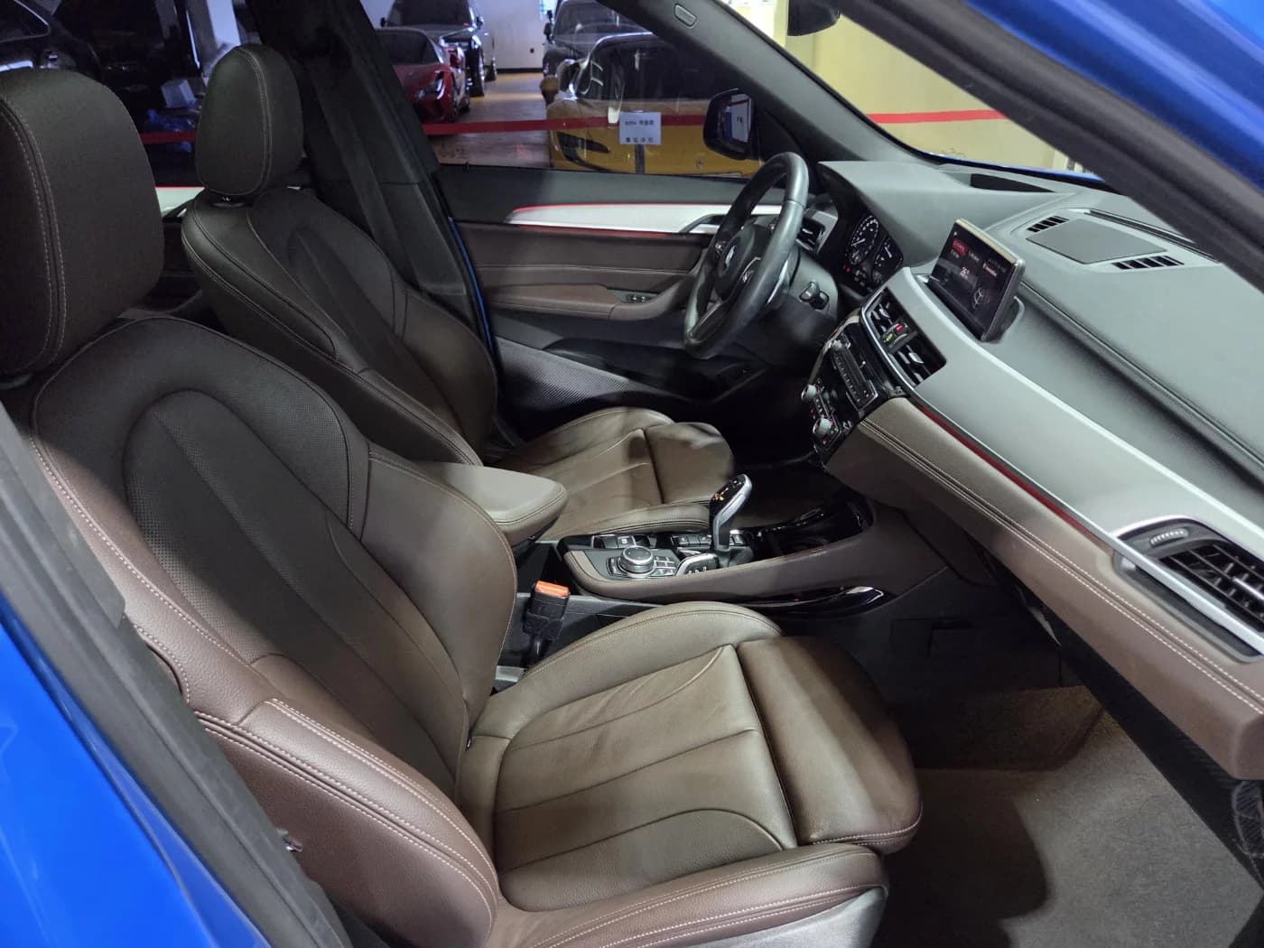 BMW X1 xDrive 20i M Sport, 2022 г. 108701 км. — фото 13