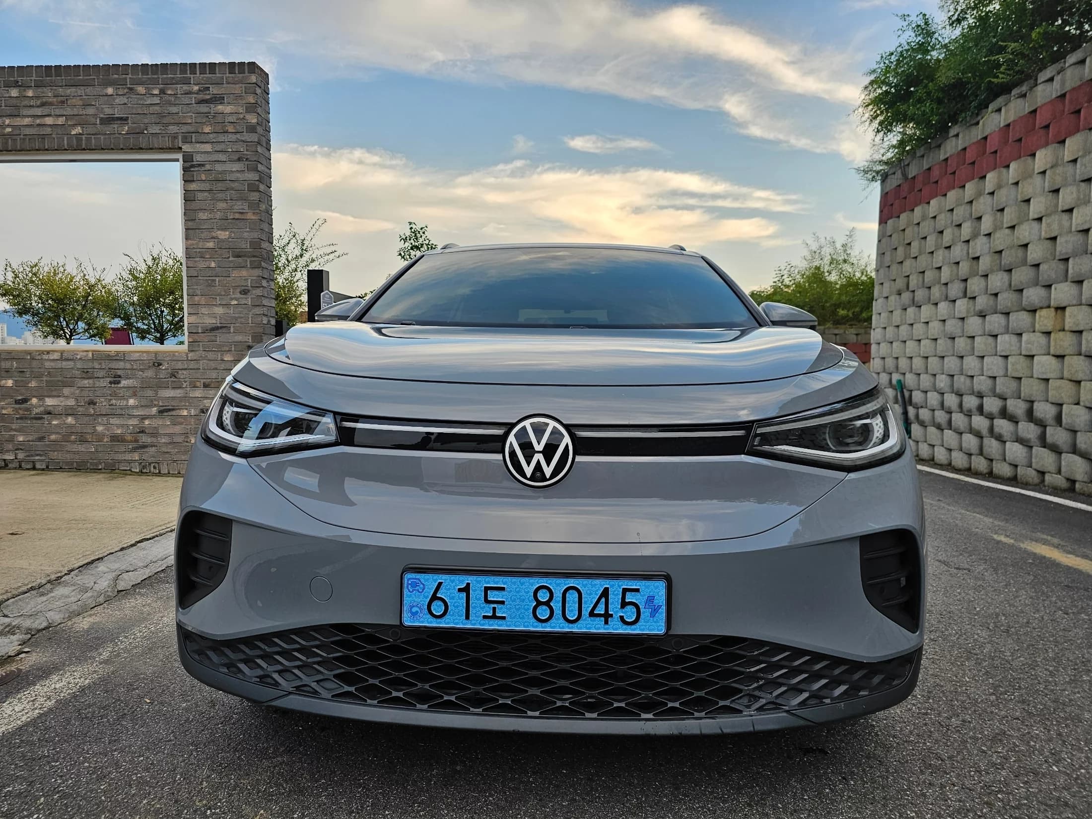 Volkswagen ID.4 Pro, электромобиль, 2023 г. 15553 км. — фото 2