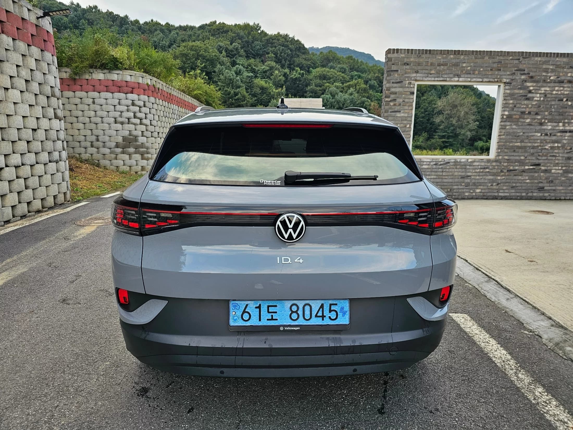 Volkswagen ID.4 Pro, электромобиль, 2023 г. 15553 км. — фото 5