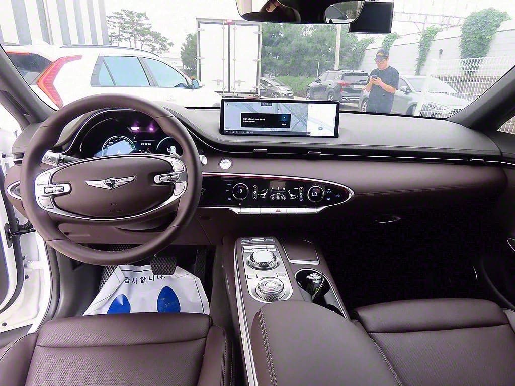 Genesis GV70 2.5T Gasoline AWD, 2024 г. 5846 км. — фото 7