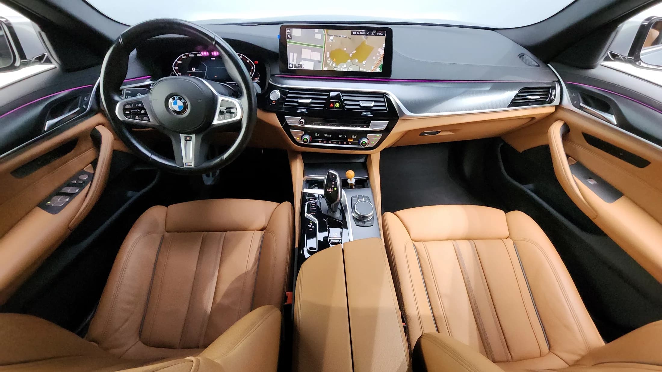BMW 5-Series 520i M Sport, 2023 г. 51275 км. — фото 7