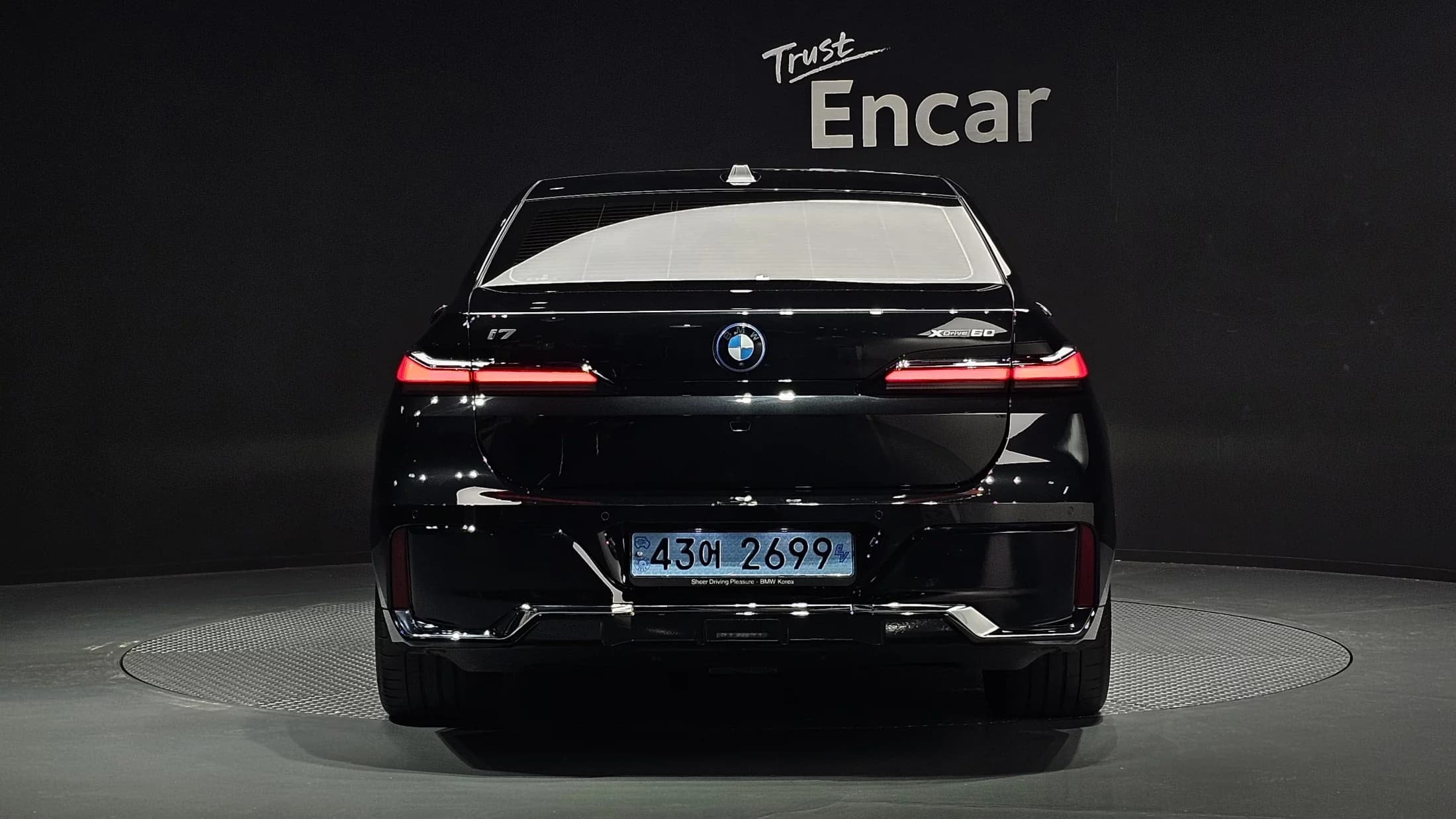 BMW i7 xDrive 60 M sport, электромобиль, 2023 г. 40689 км. — фото 4