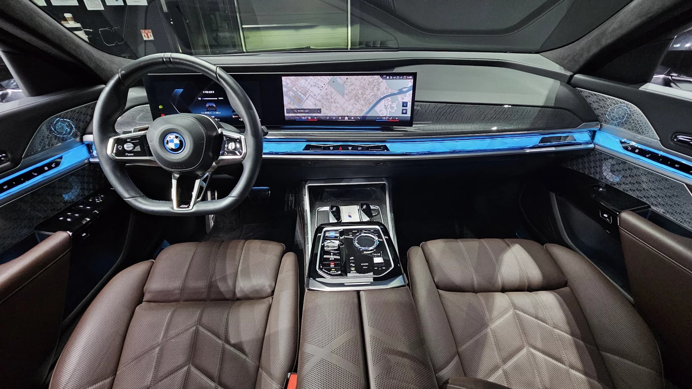BMW i7 xDrive 60 M sport, электромобиль, 2023 г. 40689 км. — фото 7